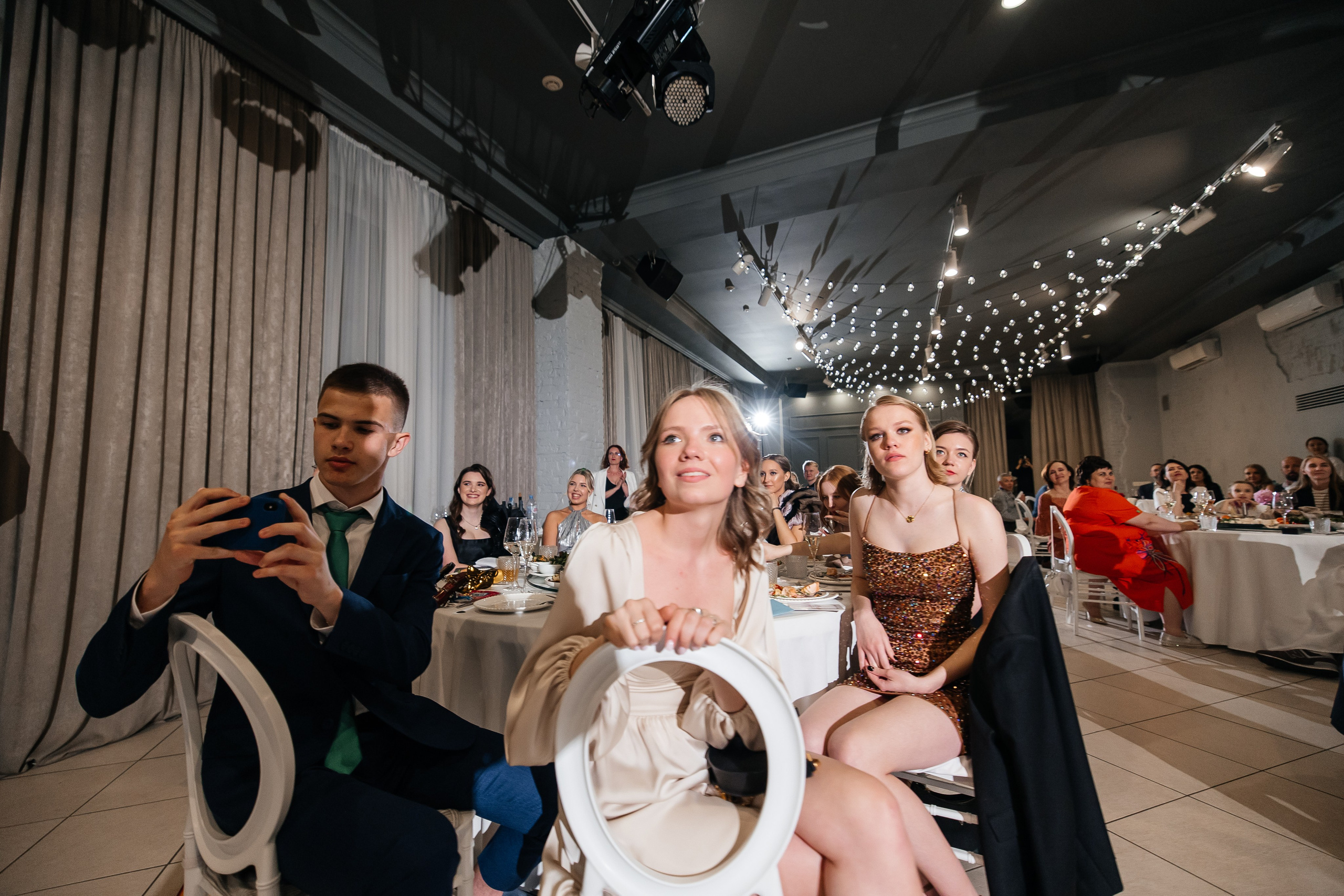 2023-06-23 Выпускной МБОУ СОШ № 10. Фотограф в Красноярске