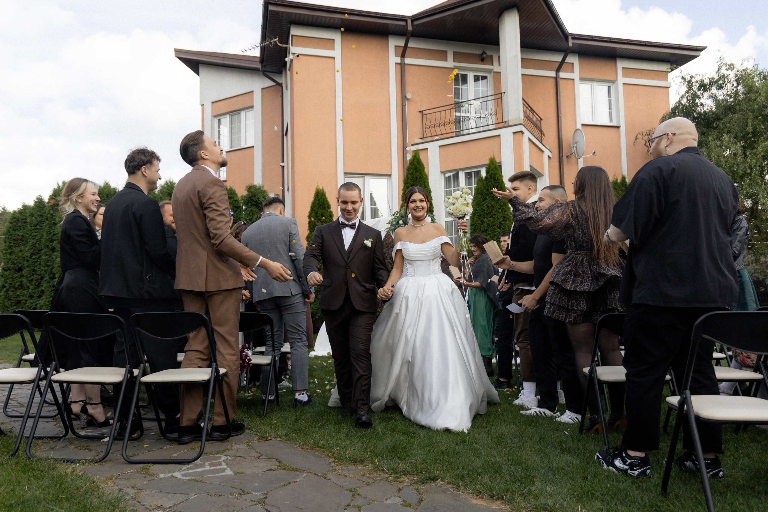 Свадебная фотосессия Анастасии и Игоря в Усадьбе Легенда. Свадебный фотограф в Минске/Беларуси Сергей Спиридонов