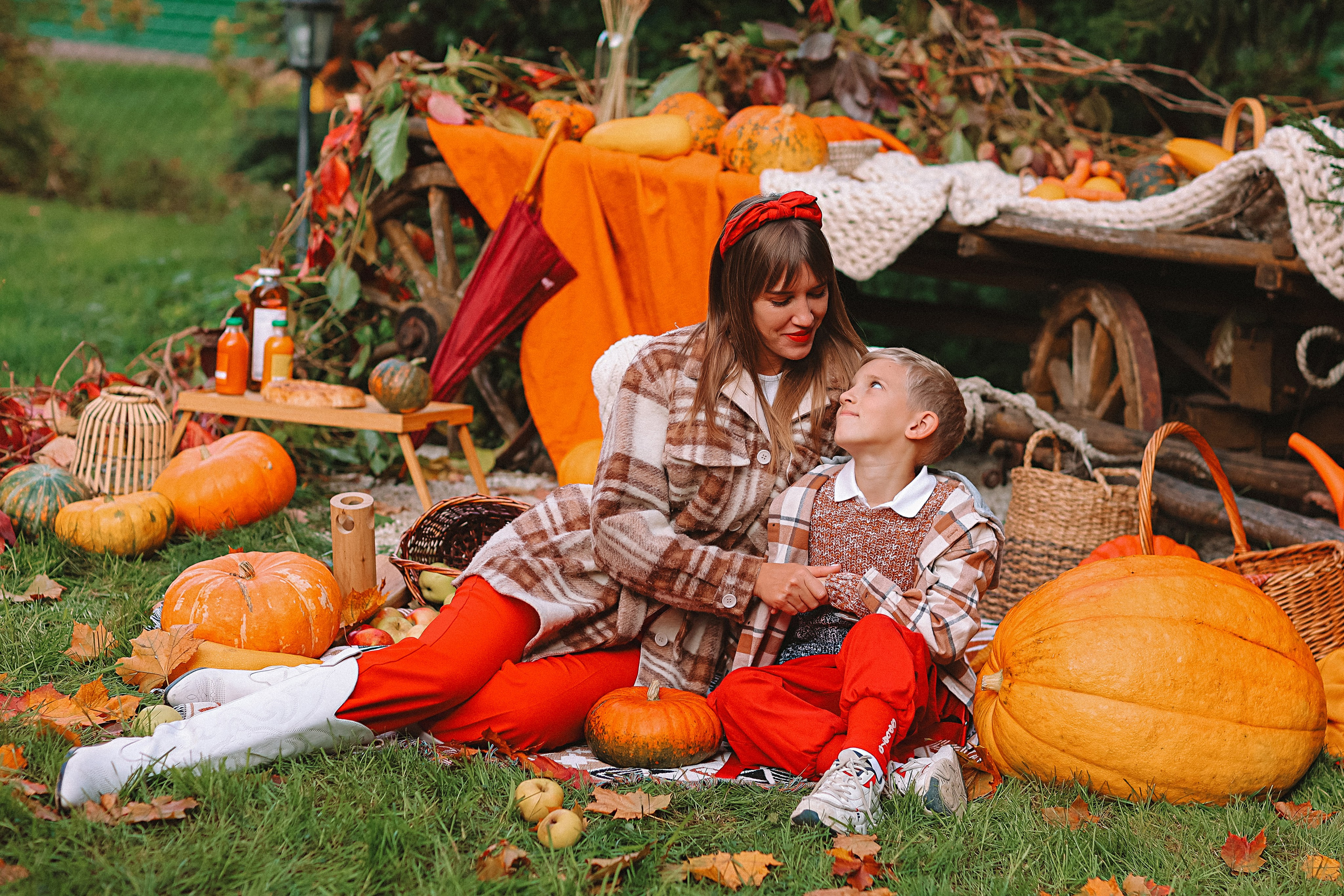 Тыквы. Семейный фотограф Тюмень, фотограф на роды Салмина Мария
