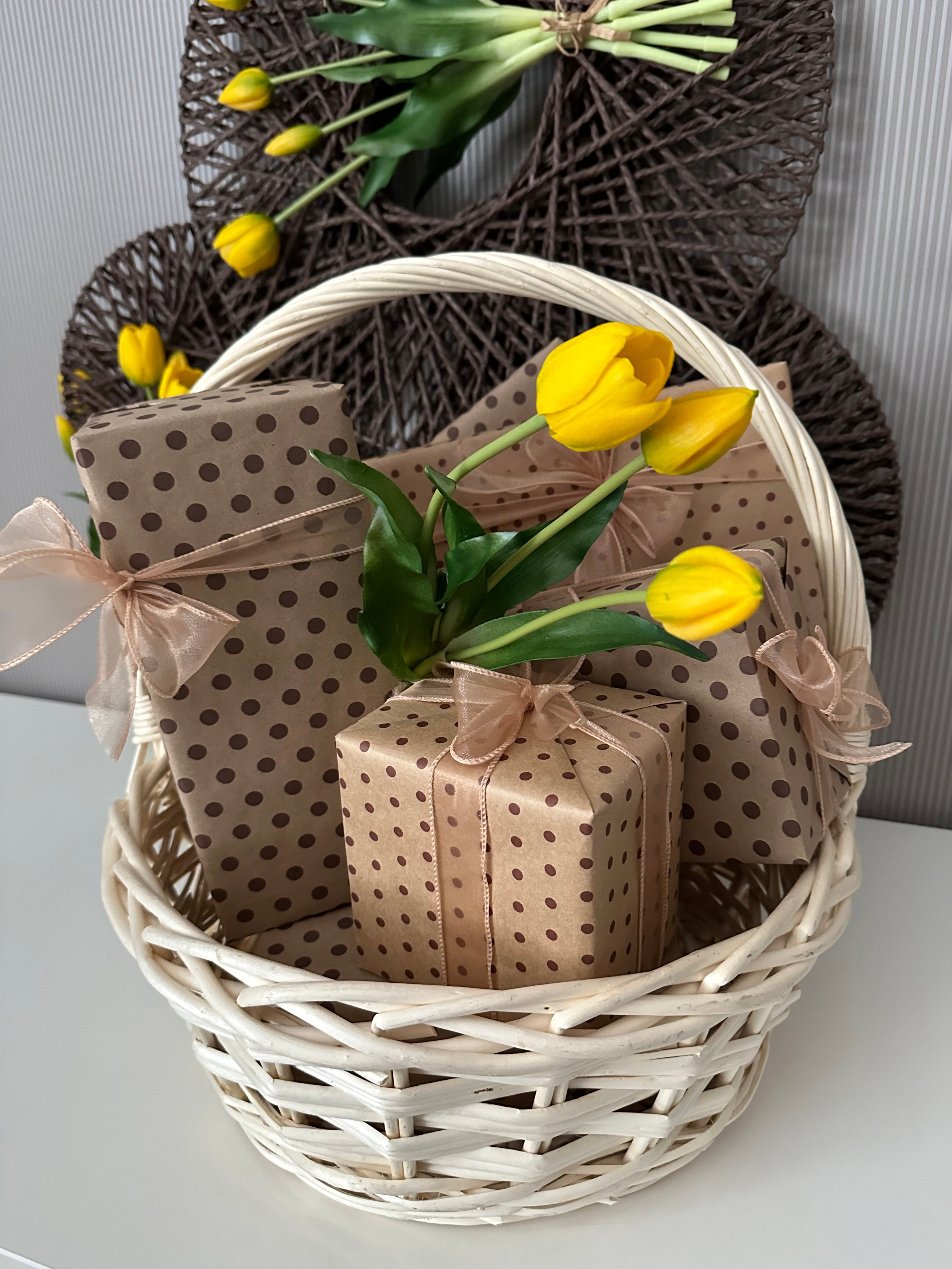 Женская корзинка. Студия подарочных наборов «Владия»