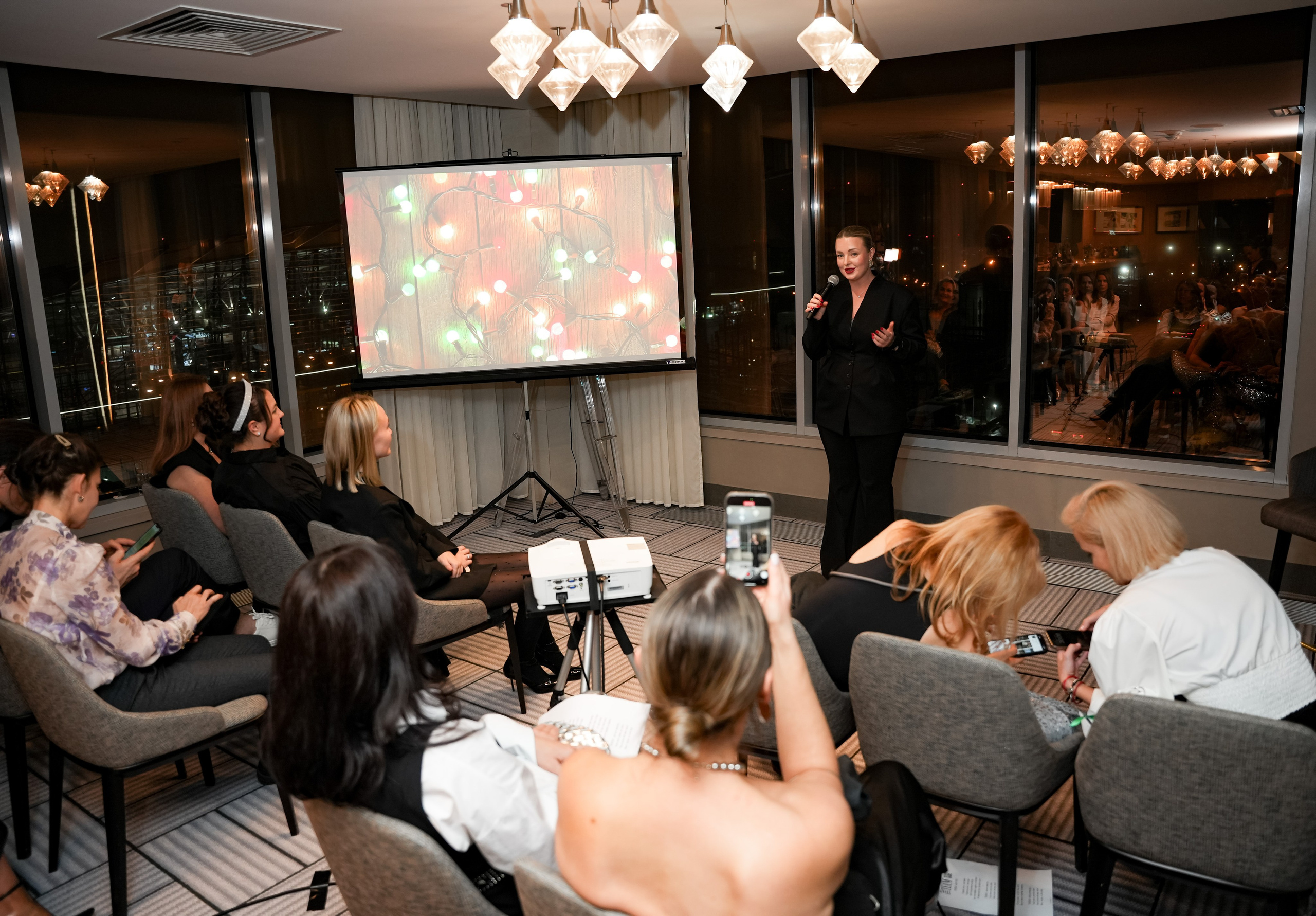 TINAoTEAM: конференция VII. Портретный и репортажный фотограф в Москве Разуменко Роман