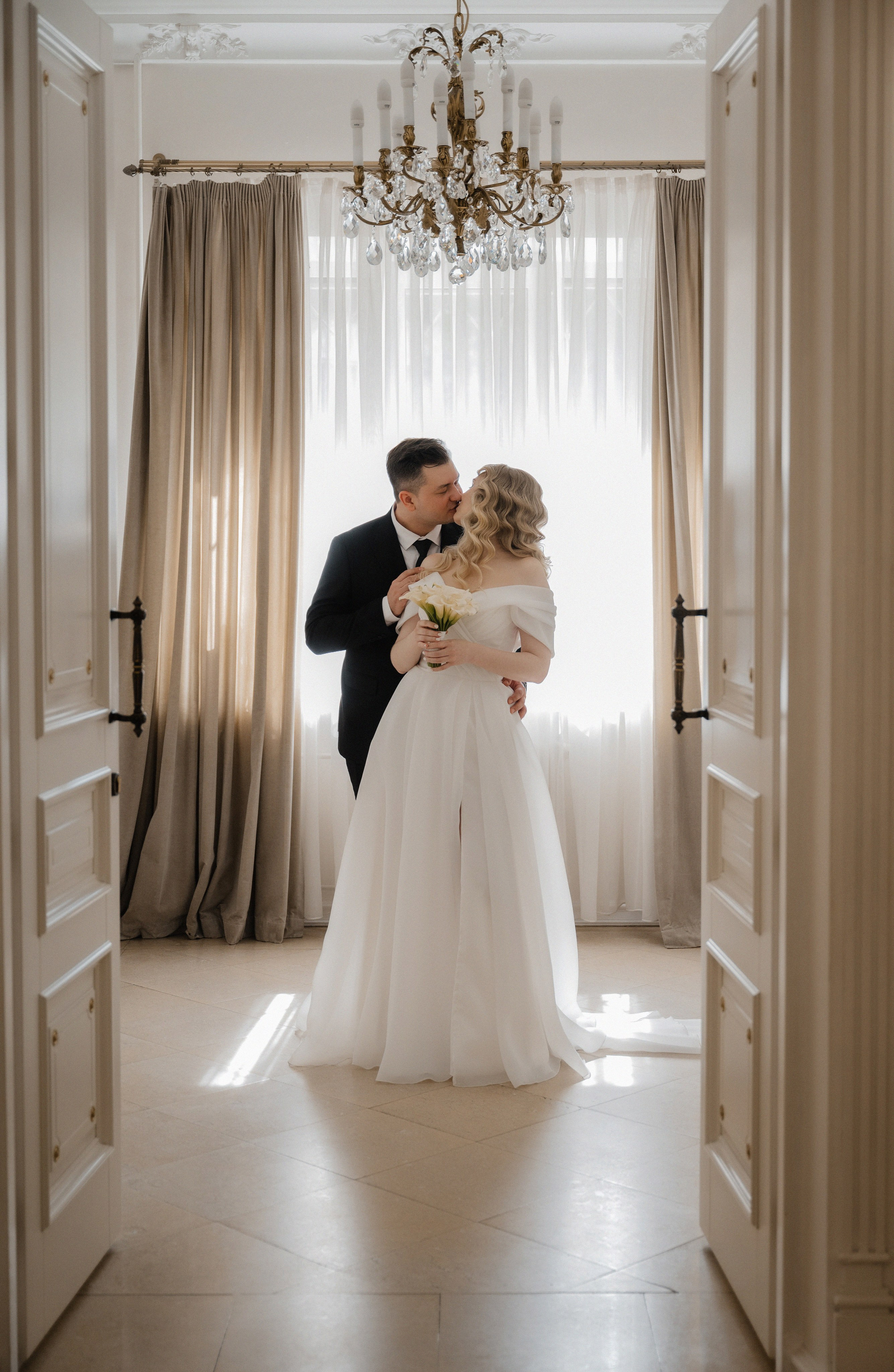 Илья и Ольга.Кусково. Свадебный фотограф Раменское-Москва