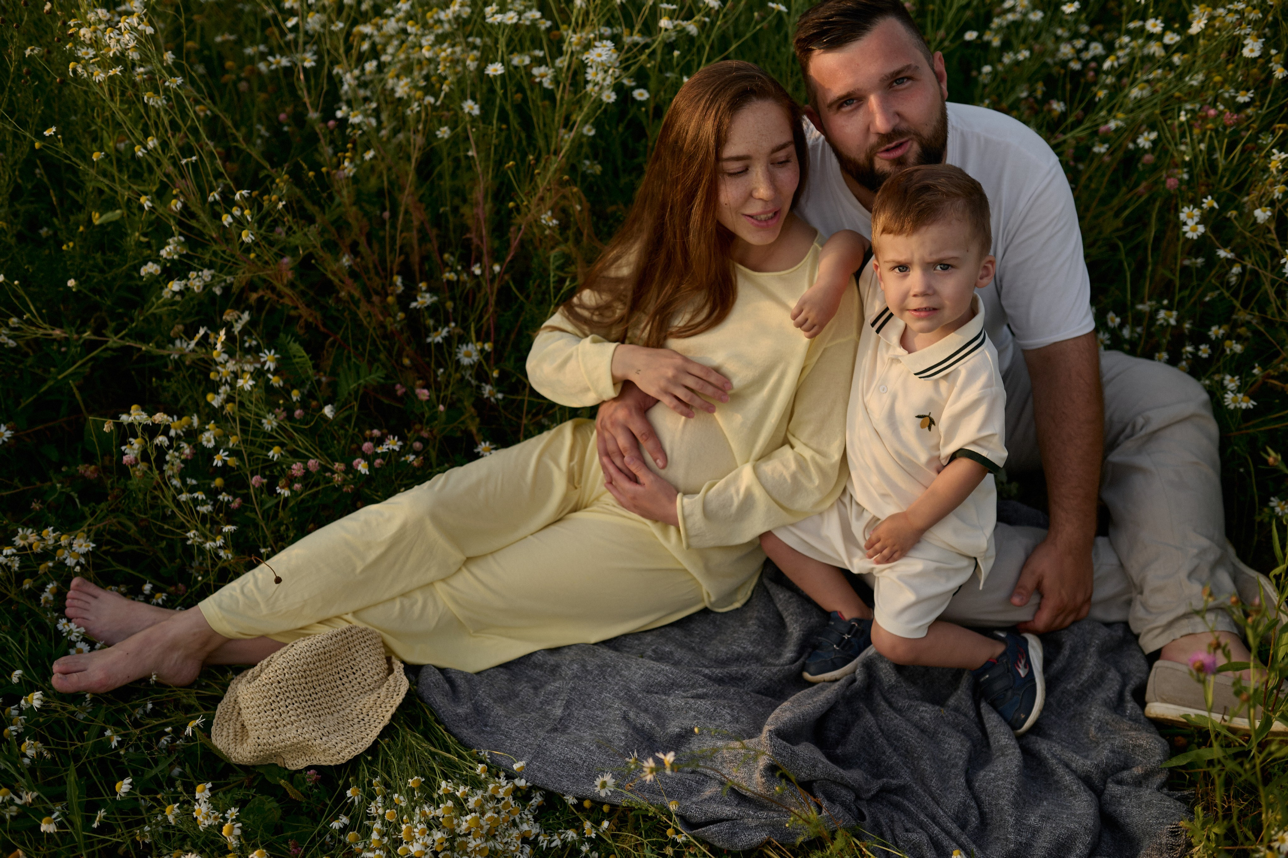 Рома, Оля, Максим и ромашки. Семейный и свадебный lifestyle-фотограф в Москве Мария Петрова