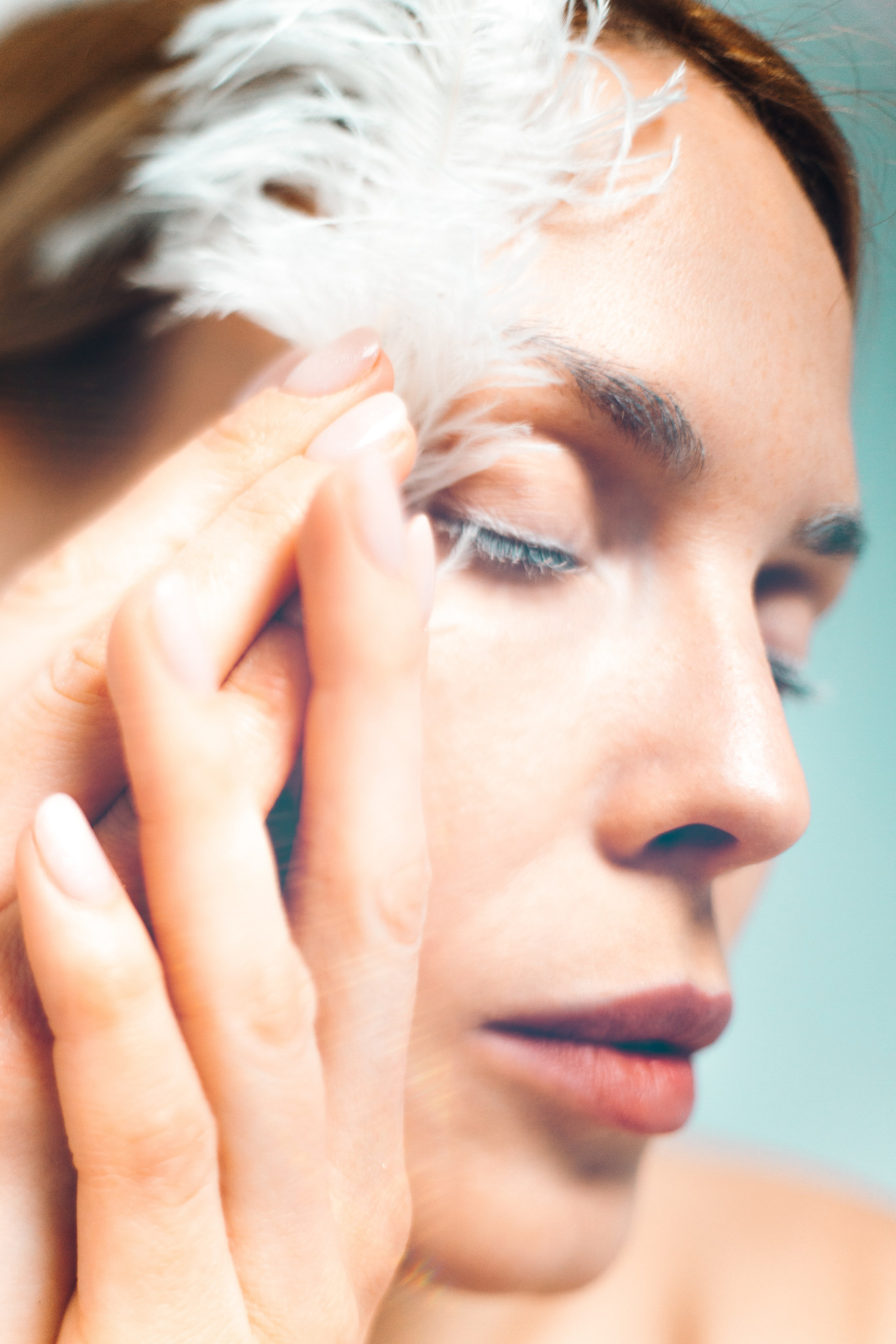 SWAN. Настоящие портреты и истории