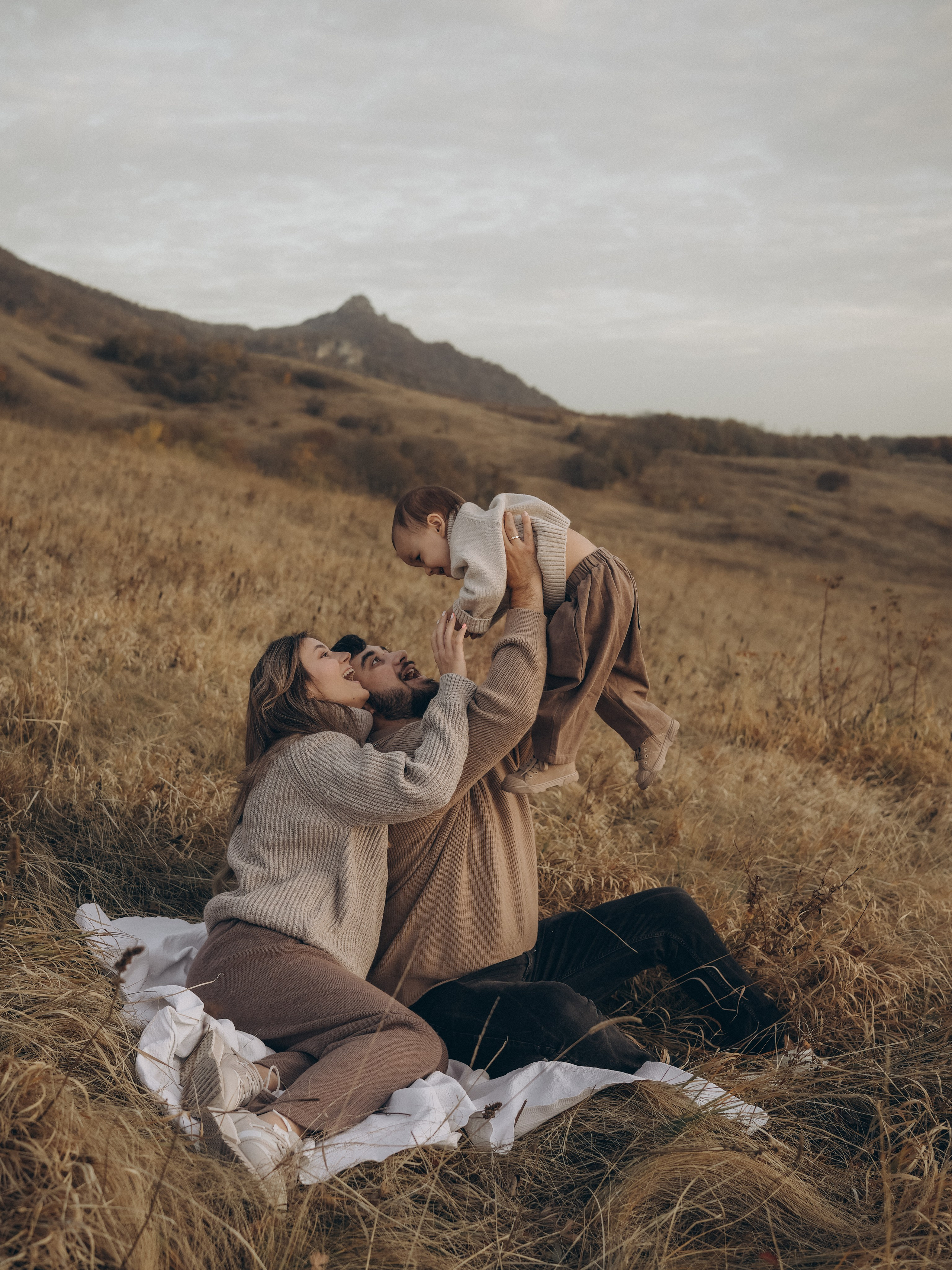 Семейная съемка Гаяны, Аркадия и малыша Самуила. Свадебный фотограф Ирина Беляева Пятигорск|Кисловодск|Эльбрус|Домбай