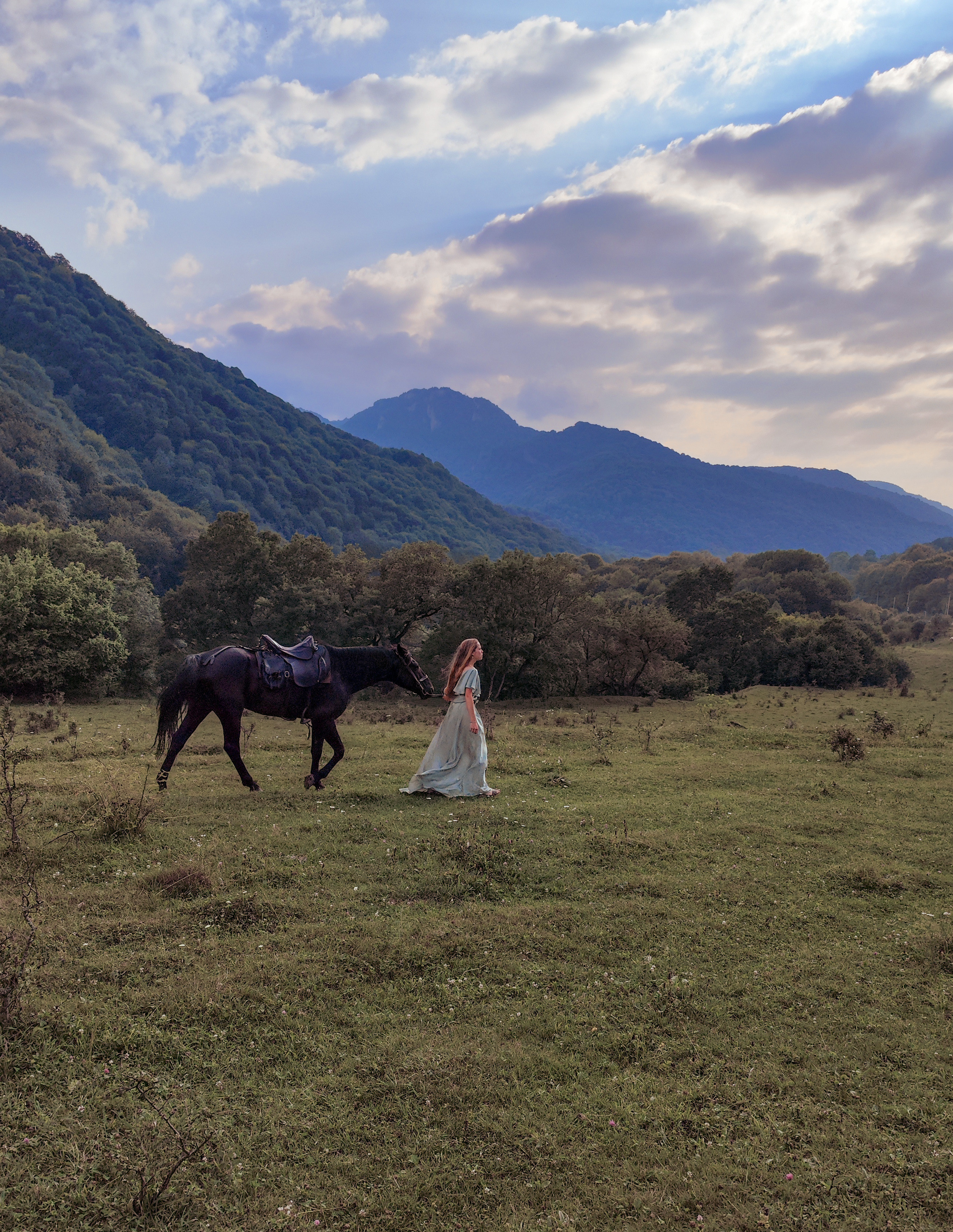 Pinroom #6 Mary S. Создание ИИ контента, фотосессии, инфографика в Москве