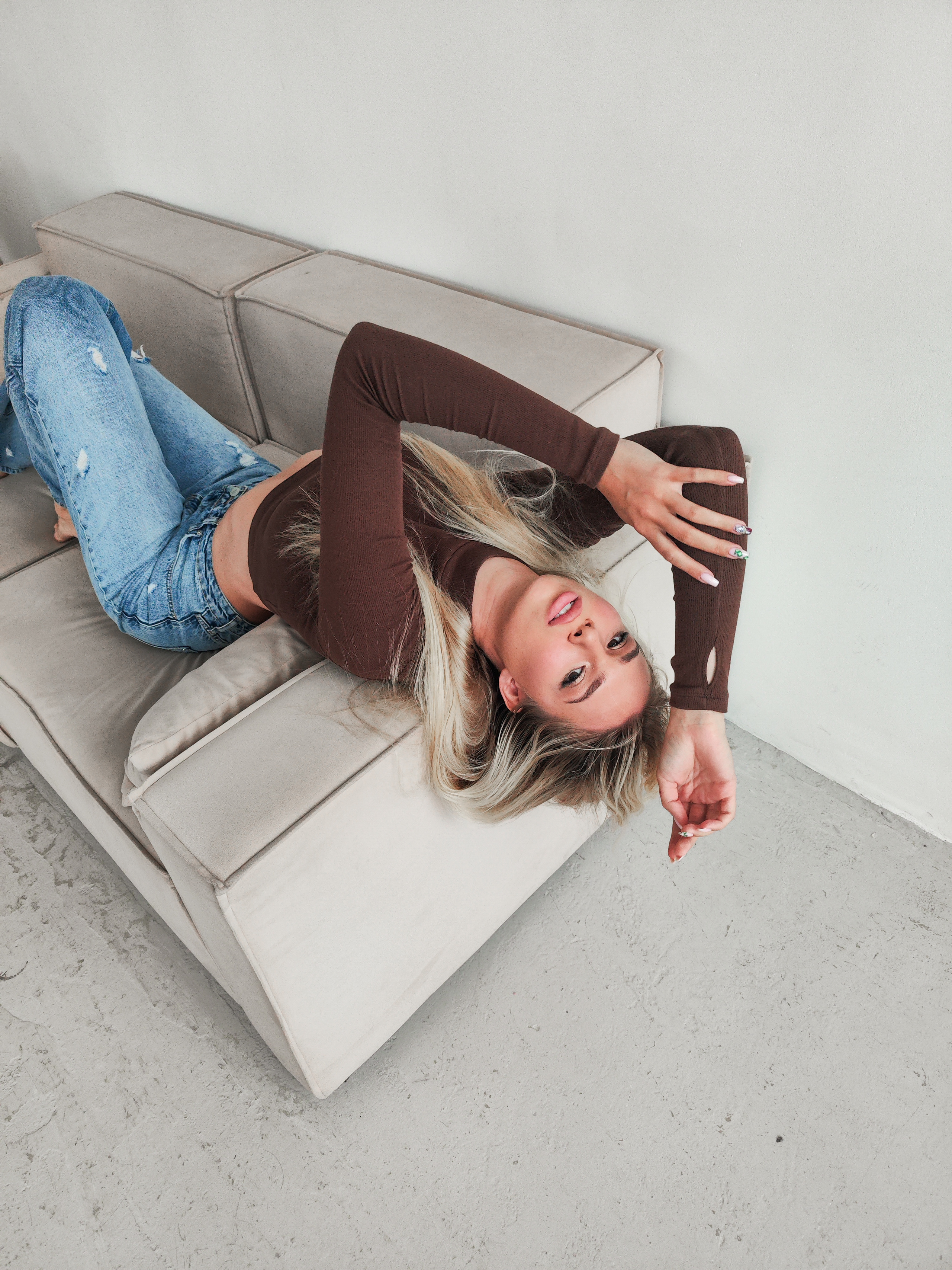 Pinroom #3 Arin. Создание ИИ контента, фотосессии, инфографика в Москве