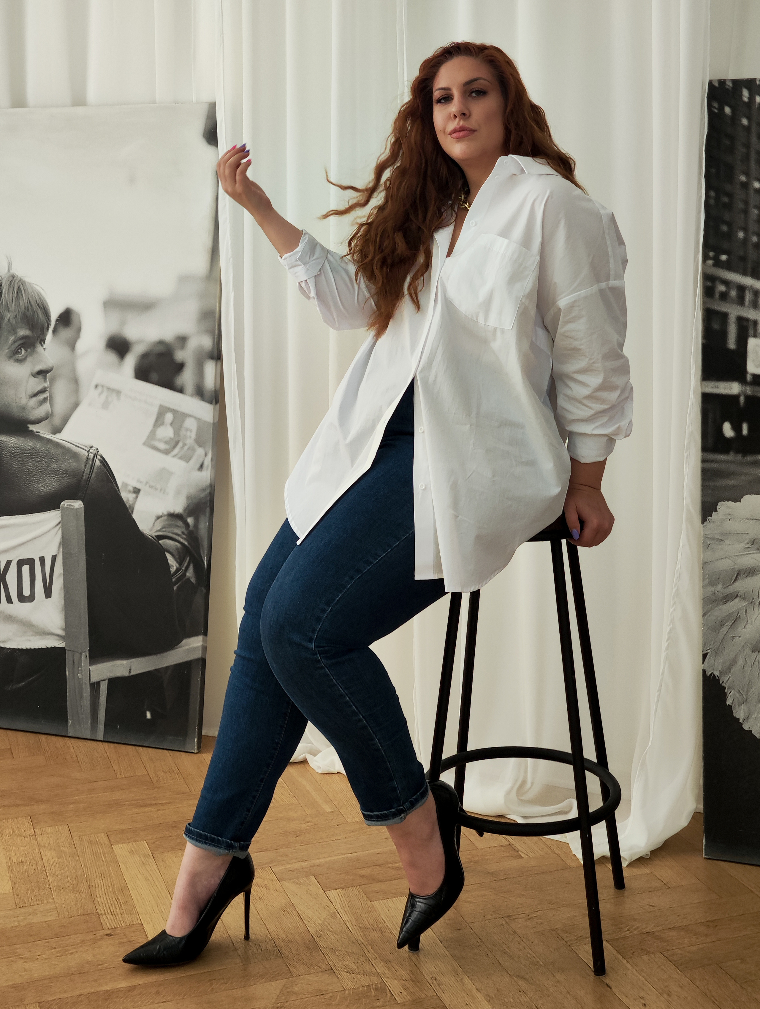 Pinroom #7 Mary. Создание ИИ контента, фотосессии, инфографика в Москве