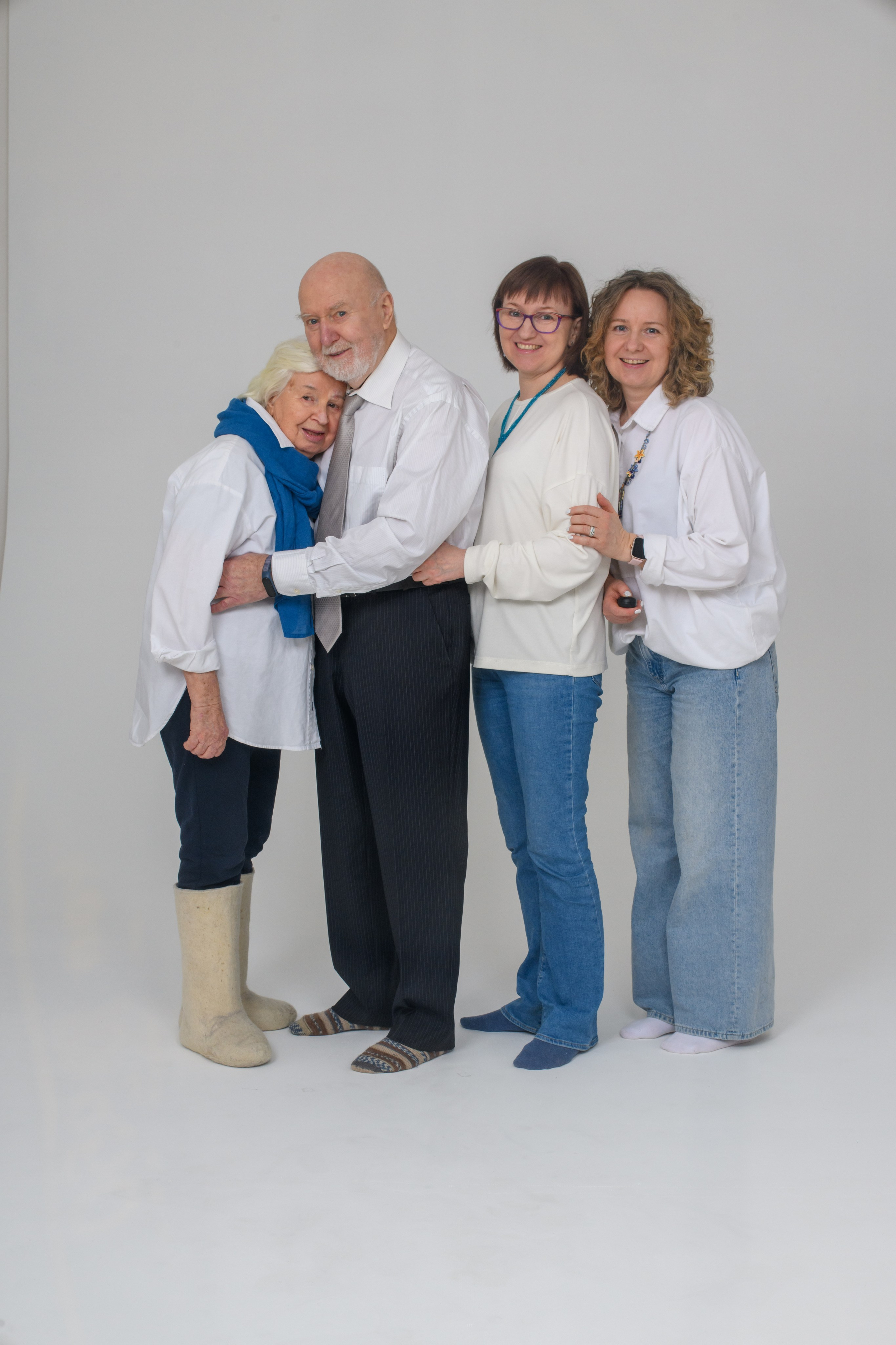 С семьей и друзьями. ON студия автопортрета в Москве