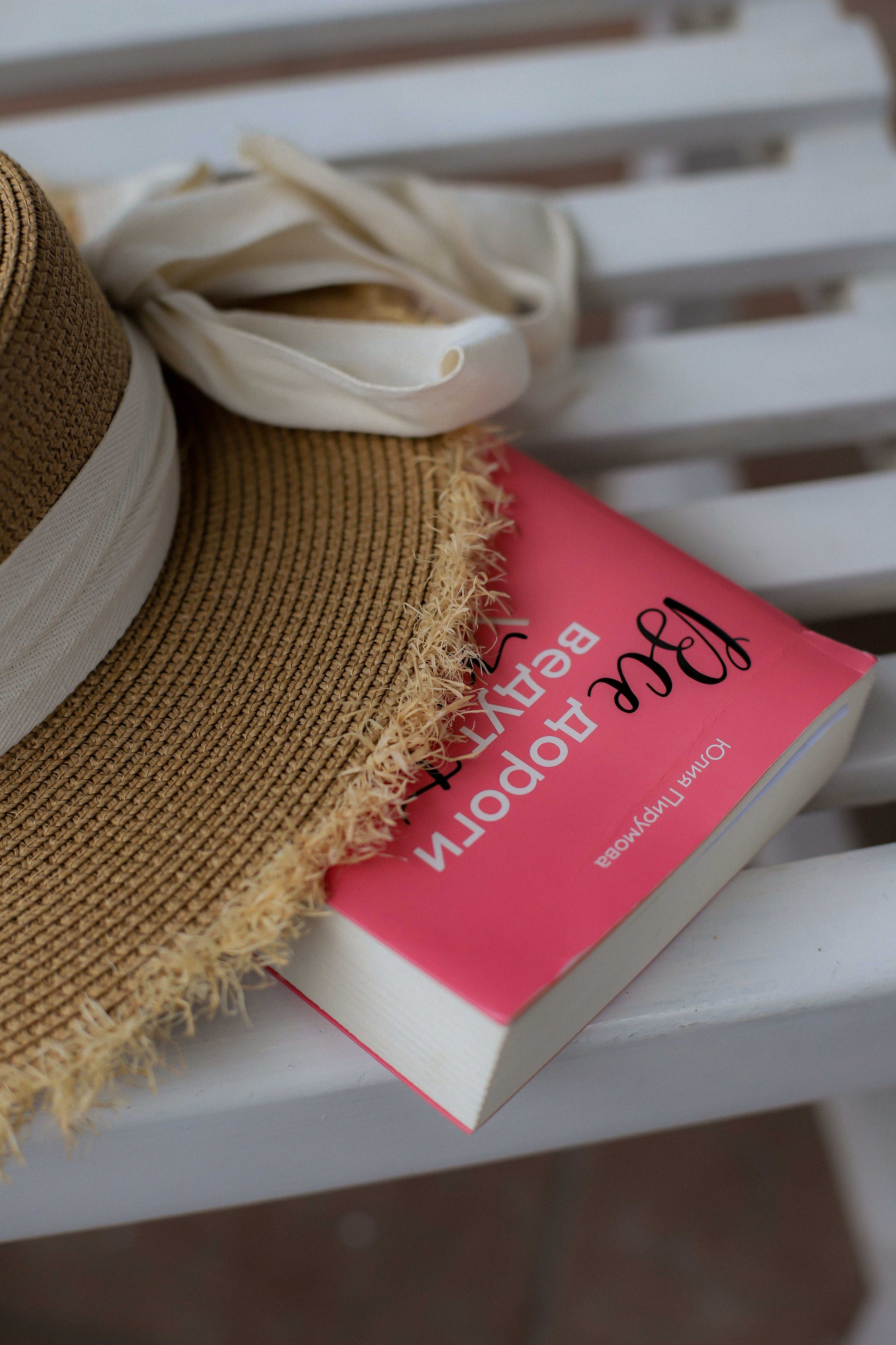 Девушка на пляже Ахунгала — Фотосессия с банановым листом и в натуральном бассейне | Шри-Ланка. Фотограф на Шри-Ланке