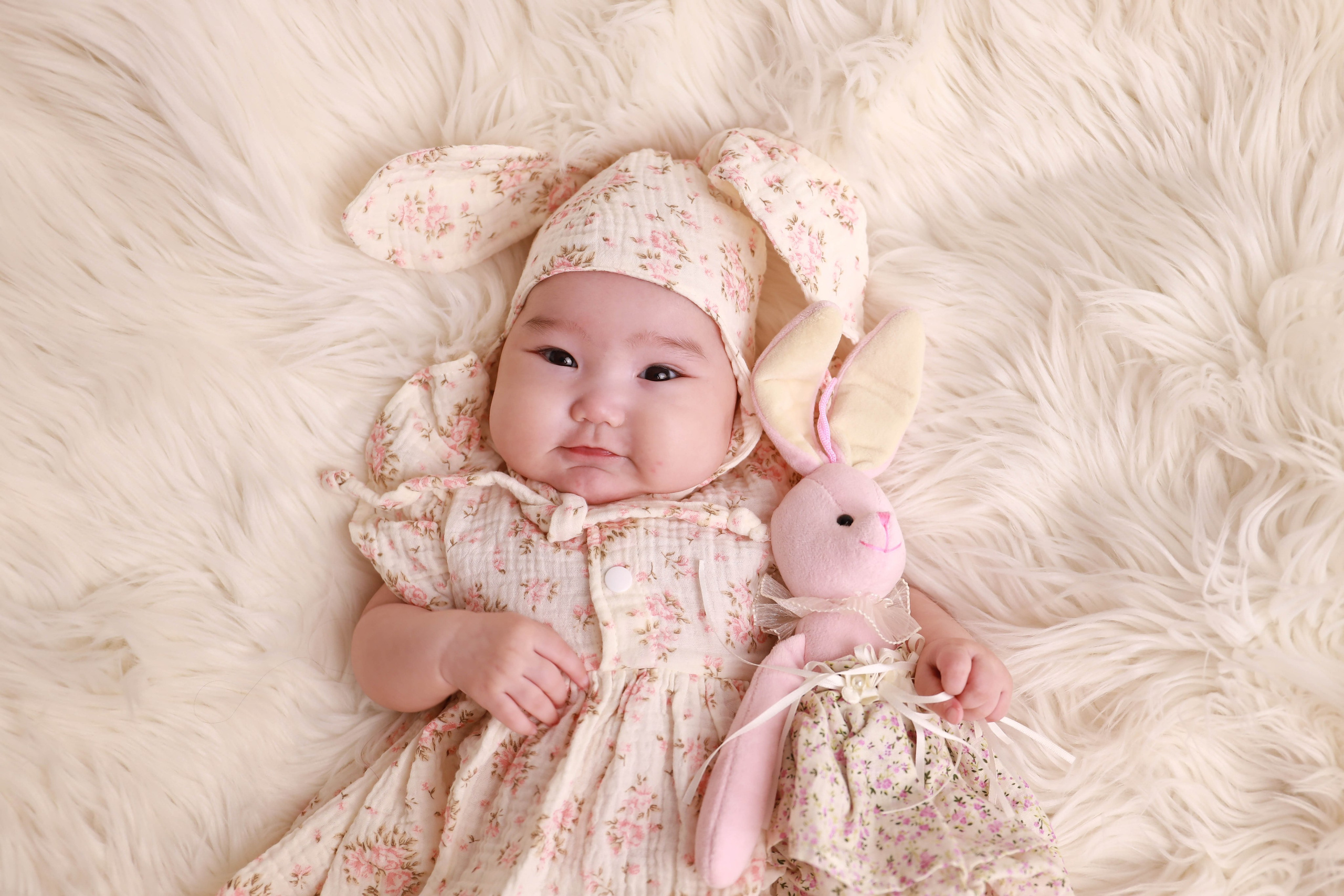 Мой первый годик. Фотограф беременности, новорожденных и детей до года в Астане