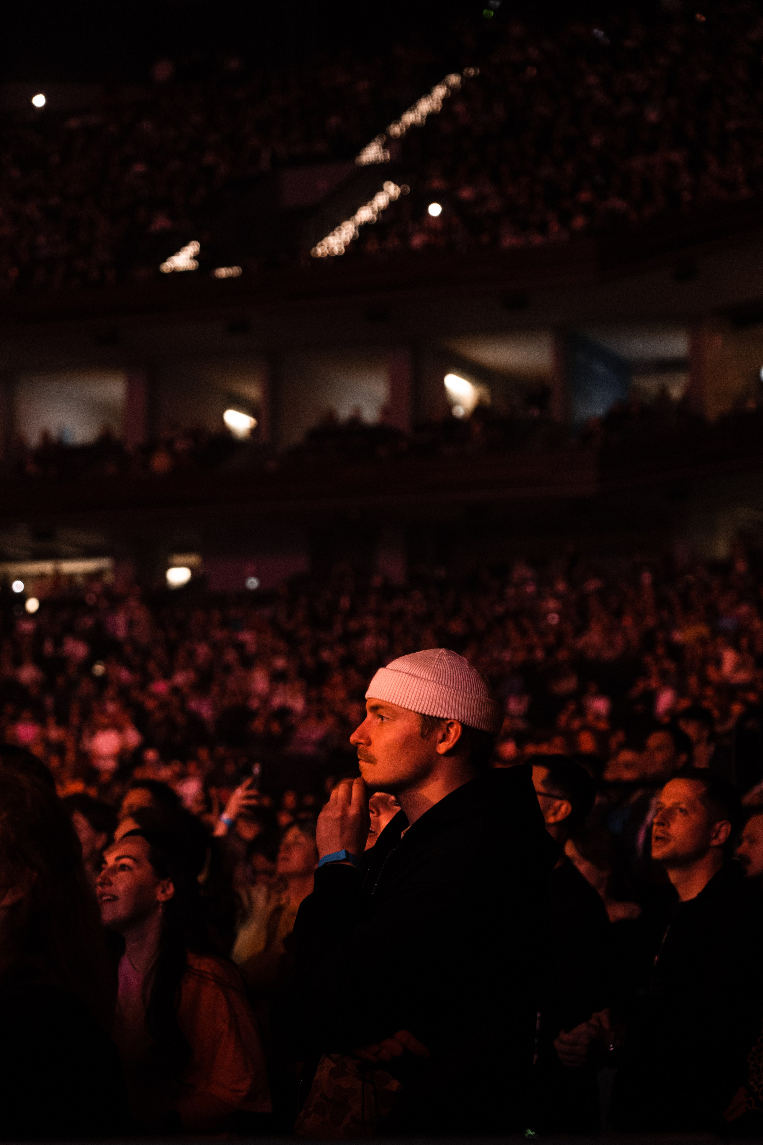 Концерт L'one 19.10.2025 с хором и симфоническом оркестром. Фотограф и видеограф Мария Банщикова, Солнечногорск, Москва