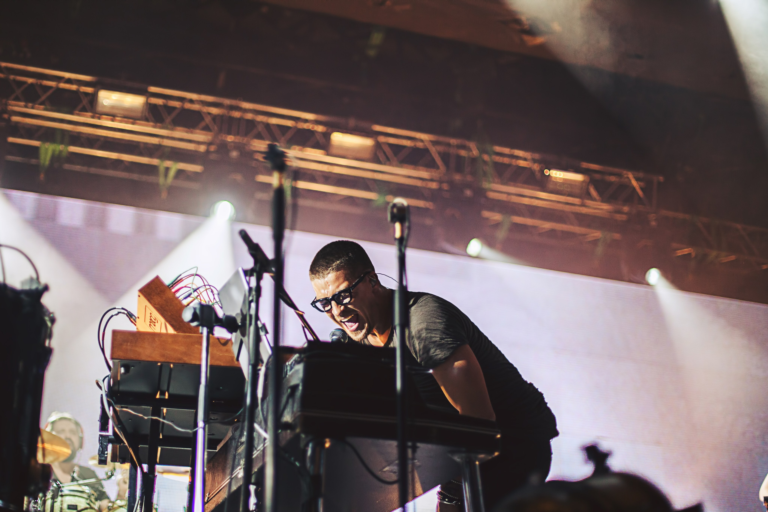 Антон Беляев лидер группы Therr Maitz