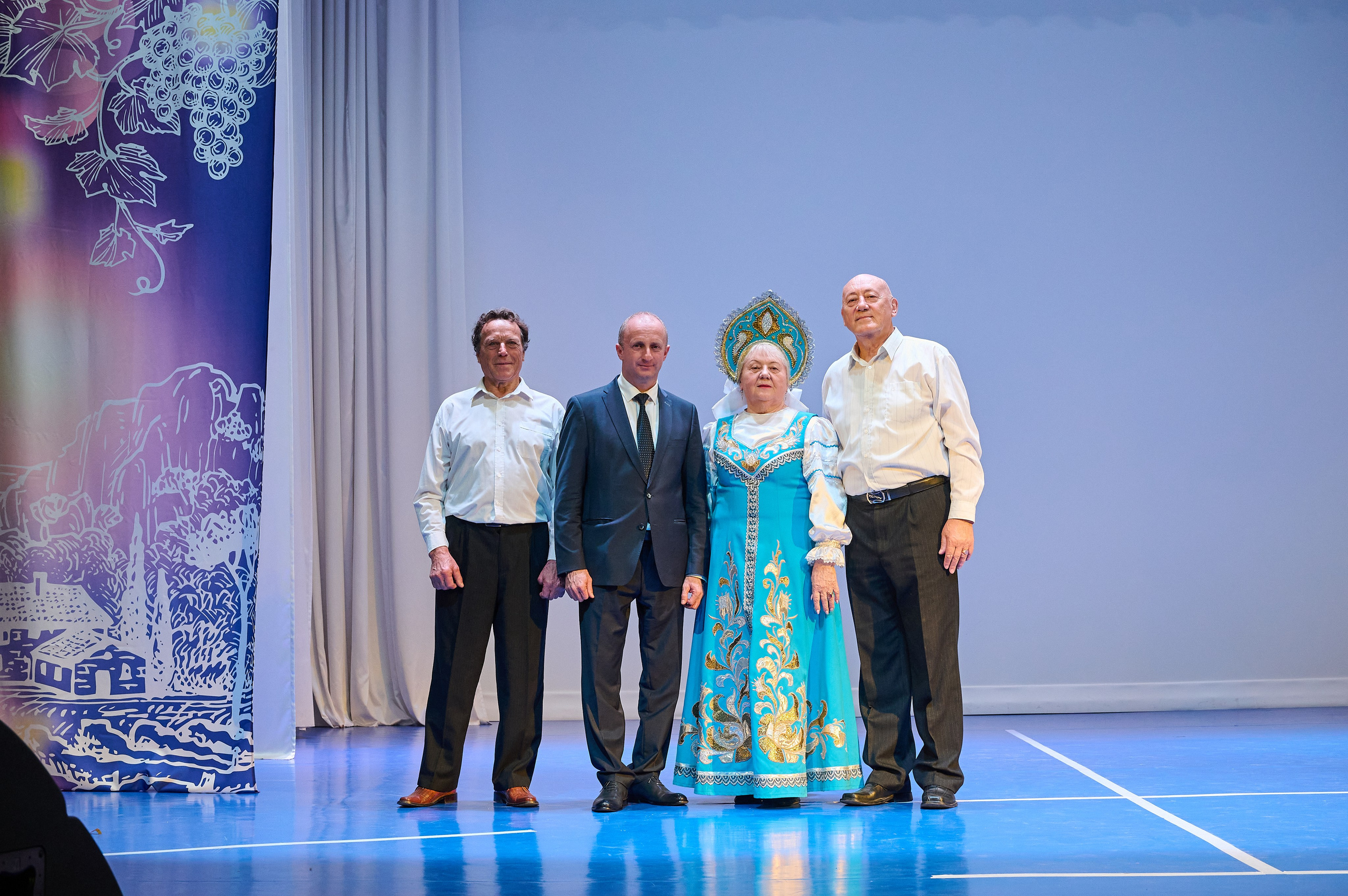 День матери Марьина Роща. Жизнь курорта Кабардинка в фотографиях