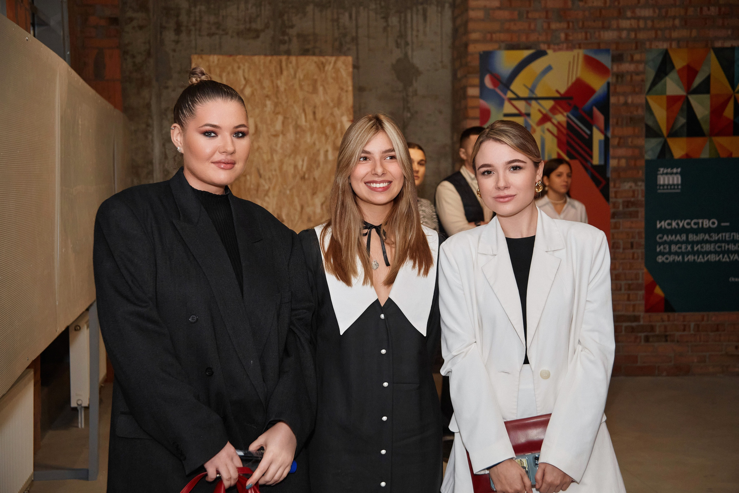 4-й Осенний аукцион современного искусства в «ЗИМ Галерее». DENISOV ART (фото, видео, дизайн) САМАРА