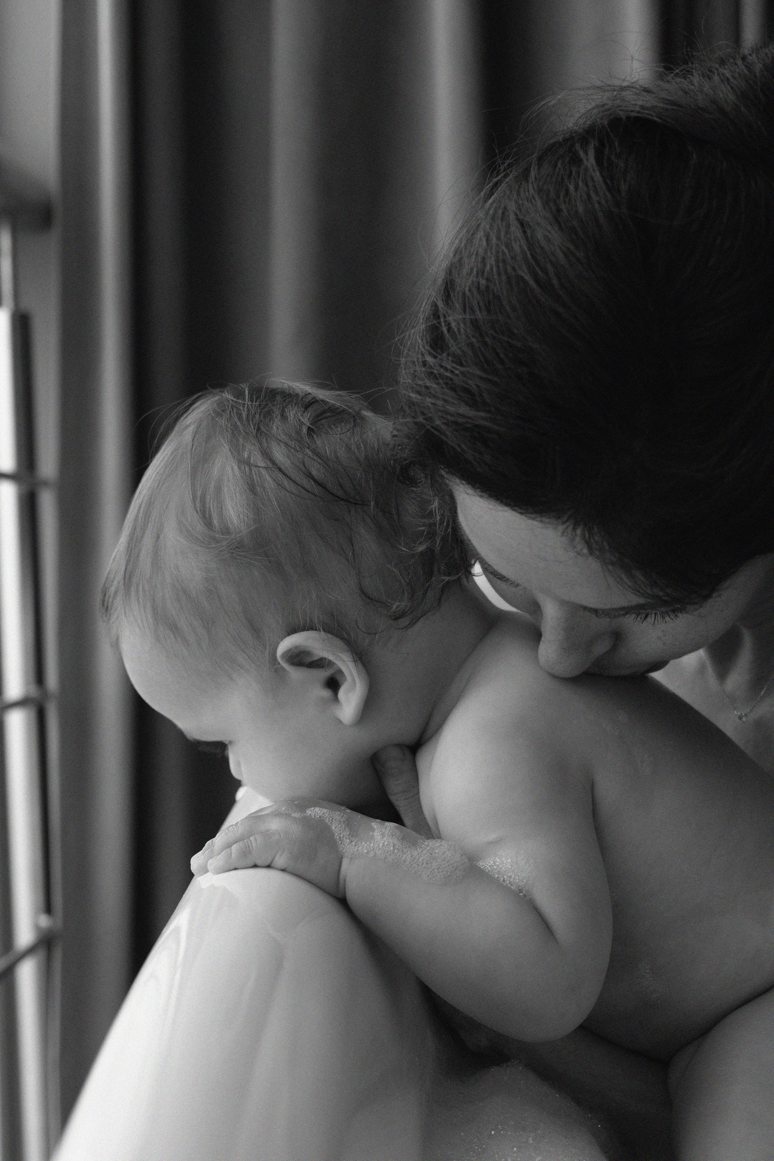 Мама и малыш «Повседневность». Фотограф видеограф Ольга Василевская