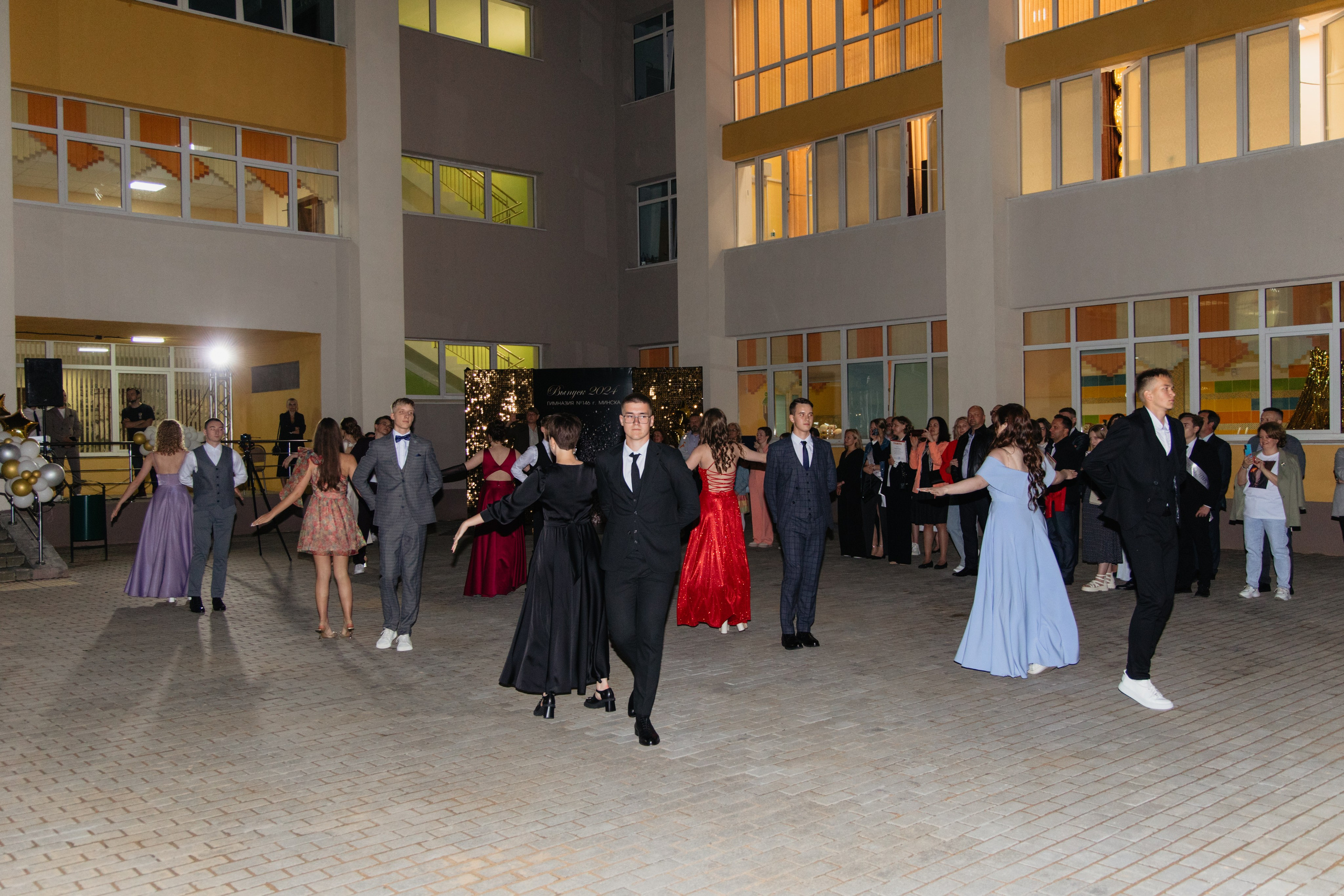 Выпускной Гимназия № 146. Свадебный фотограф в Минске Владислав Бабич