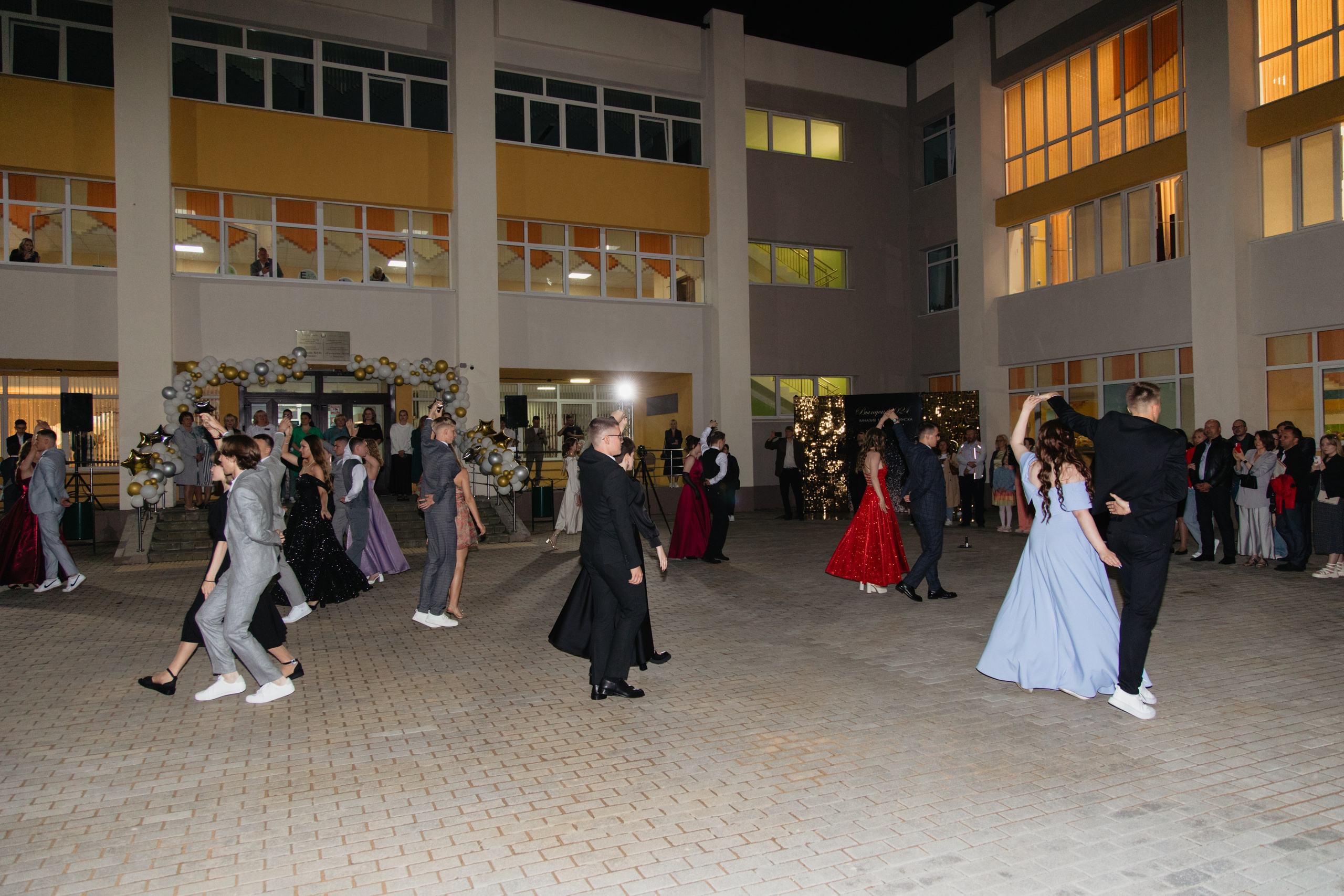 Выпускной Гимназия № 146. Свадебный фотограф в Минске Владислав Бабич