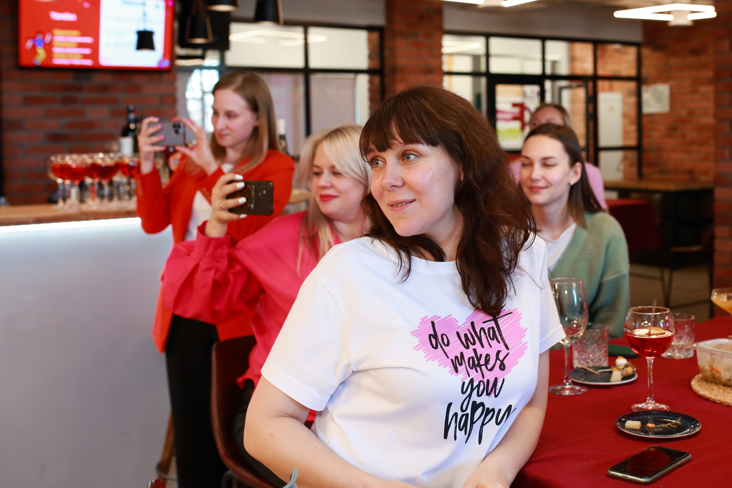 Коктейльное караоке для «Яндекс». Репортажный и портретный фотограф Полина Ершова