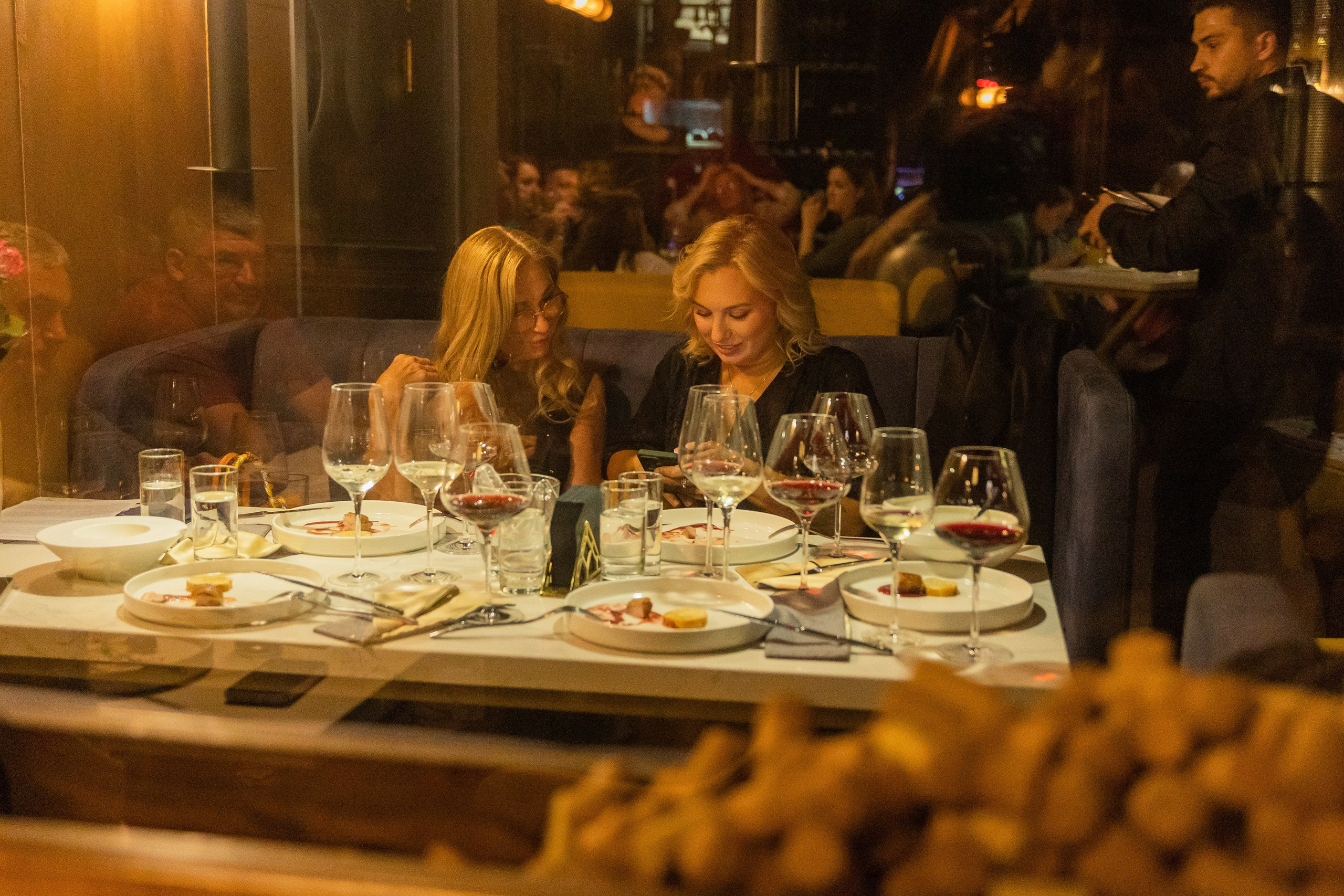 Дигустация вина от магазина Дилан в ресторане Кантина. Выпускные альбомы во Владивостоке