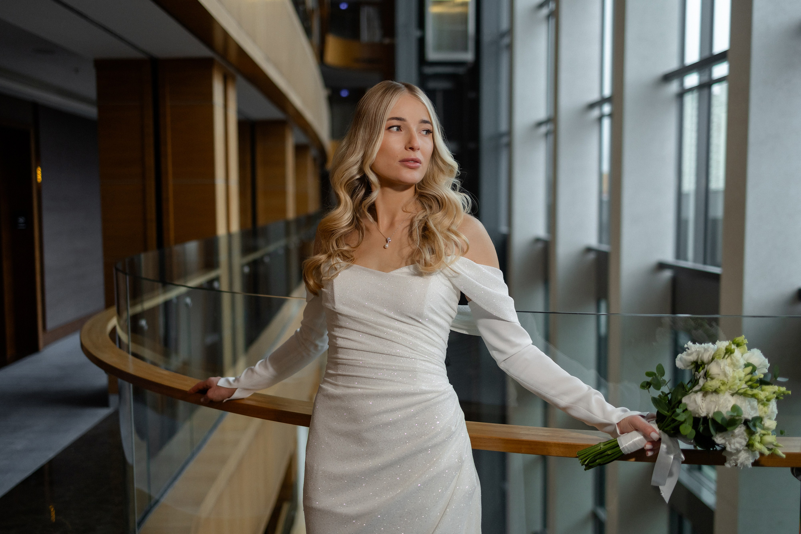 Свадебная фотосессия в отеле Марриот в Минске (Minsk Marriott Hotel). Свадебный фотограф в Минске/Беларуси Сергей Спиридонов