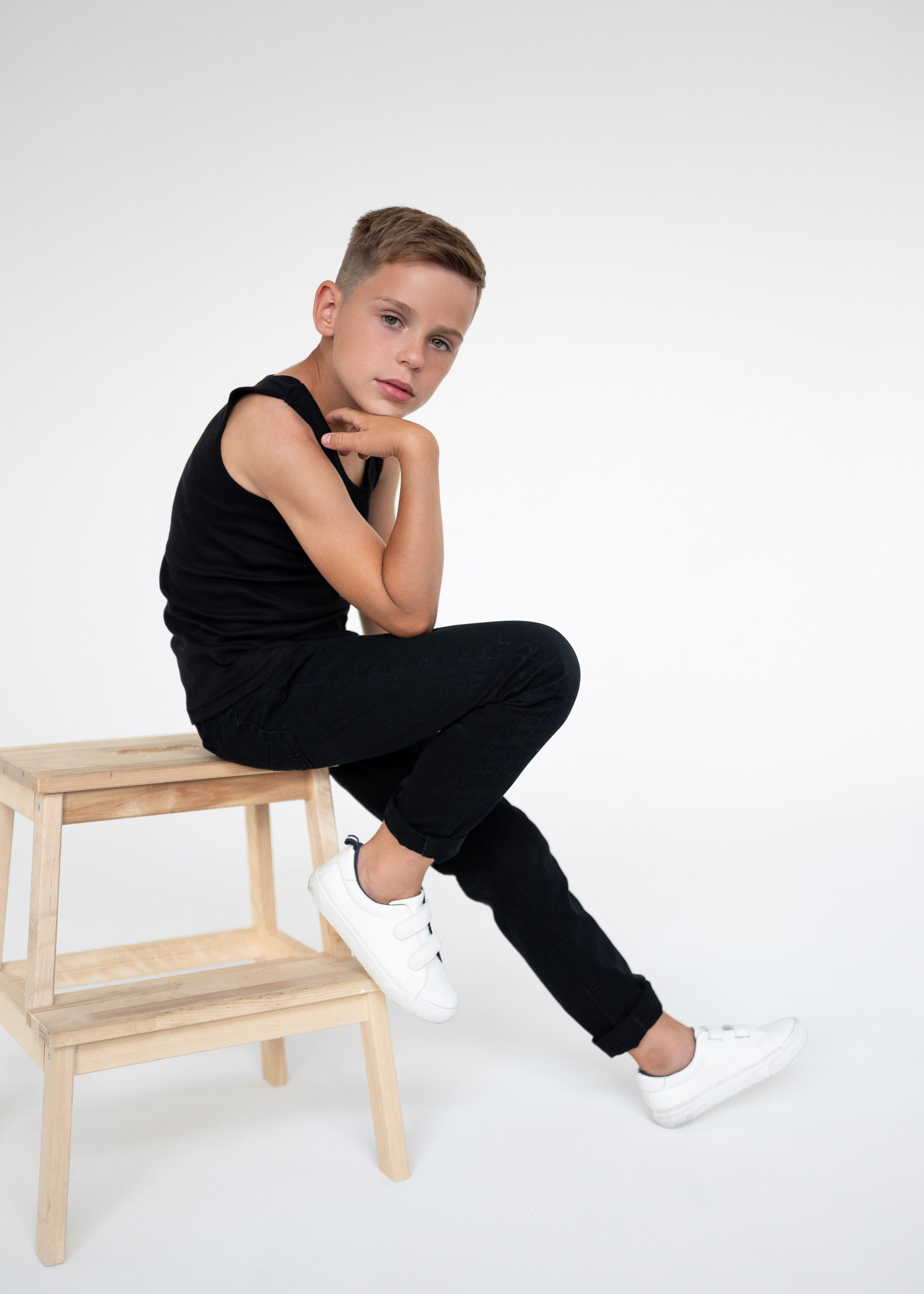 Модельное портфолио. Фотограф Москва Виктория Вишневская актерское / модельное портфолио