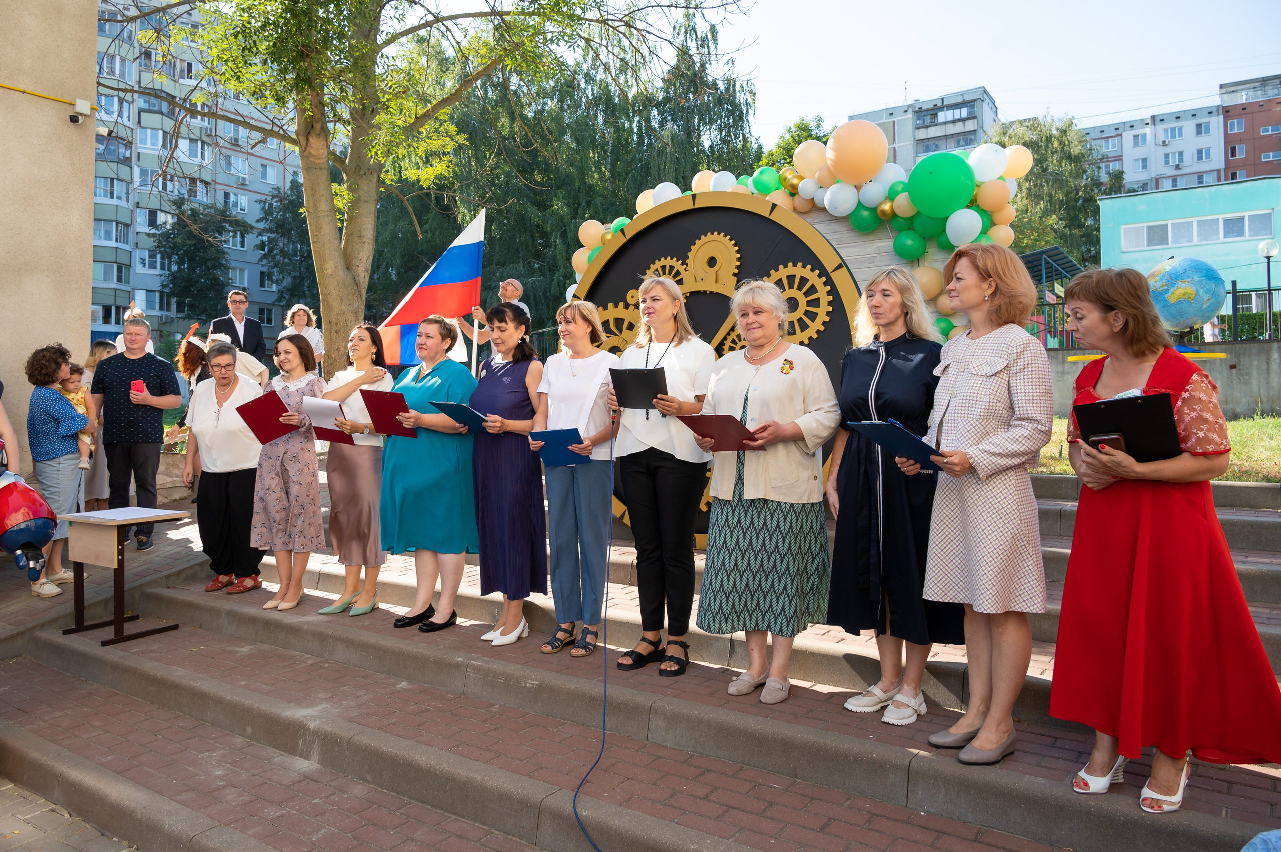 Школьная фотосессия в Туле. Портретный, семейный, свадебный фотограф. Бизнес, контент съёмка. Тула
