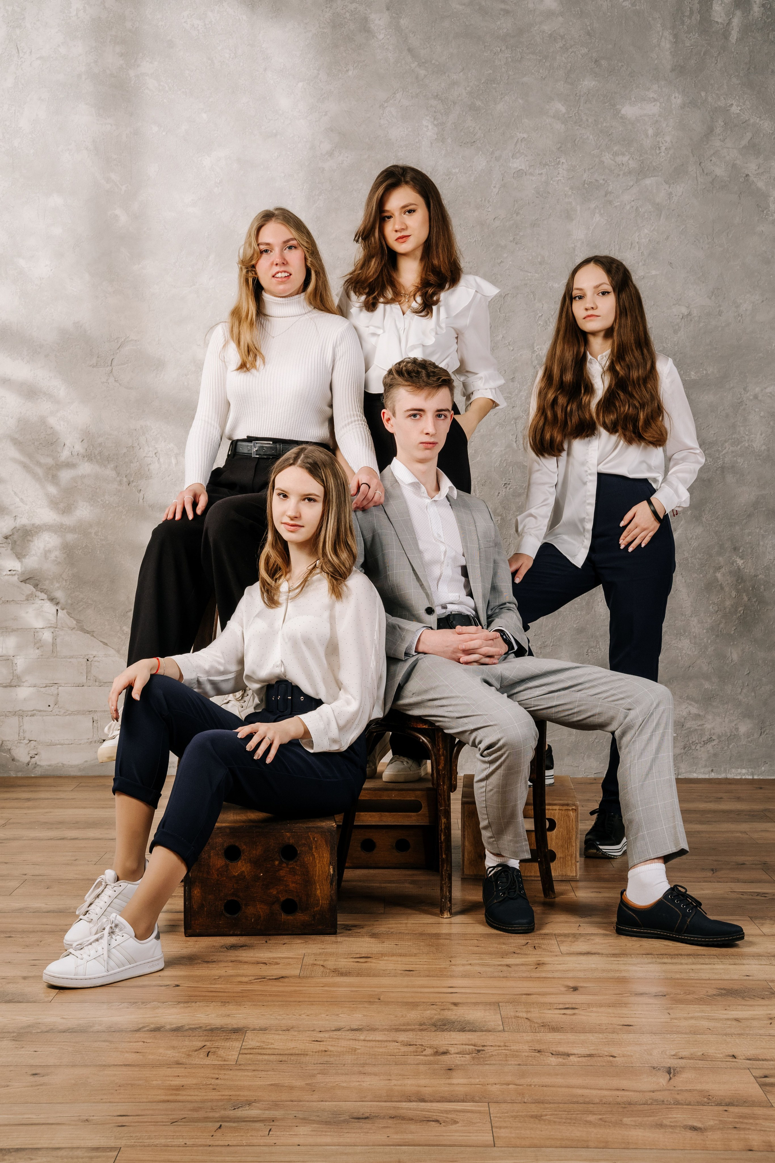 9-11 класс. XPLACEMEDIA — Виньетки в Актобе. Выпускные альбомы в Актобе