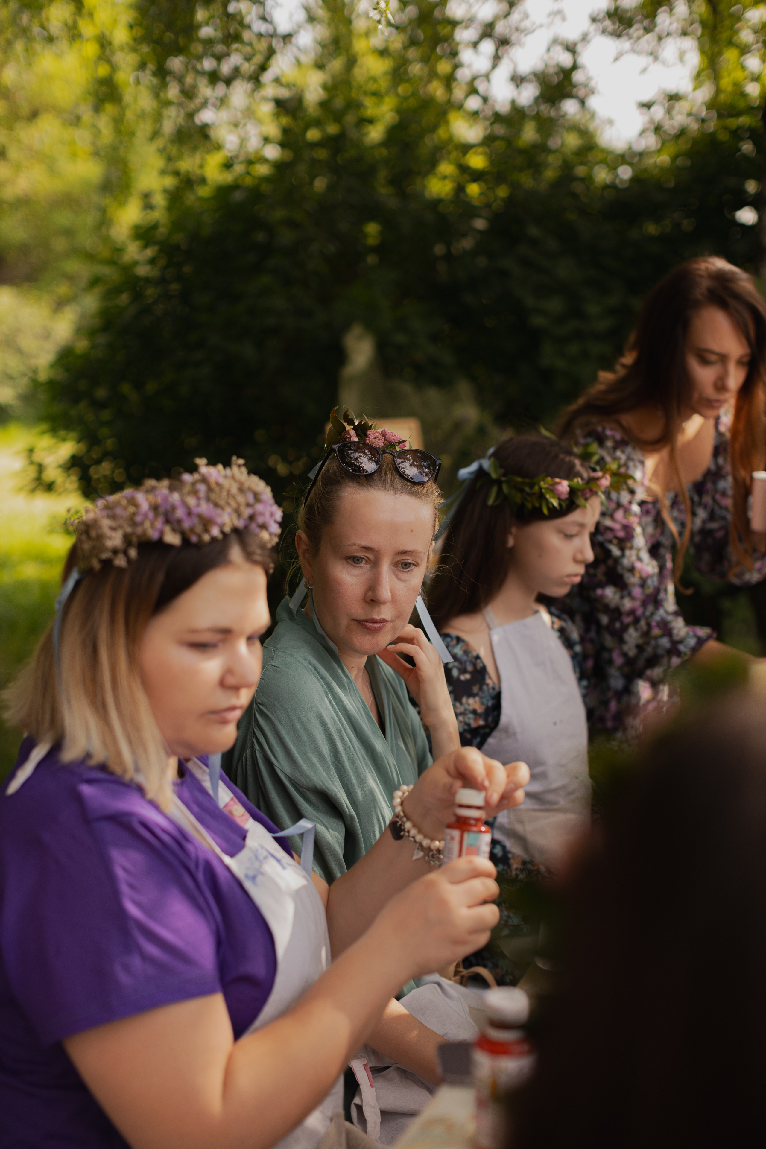 Мк Сирень на зеркале (девичник в парке). Анастасия Ракчеева Художник