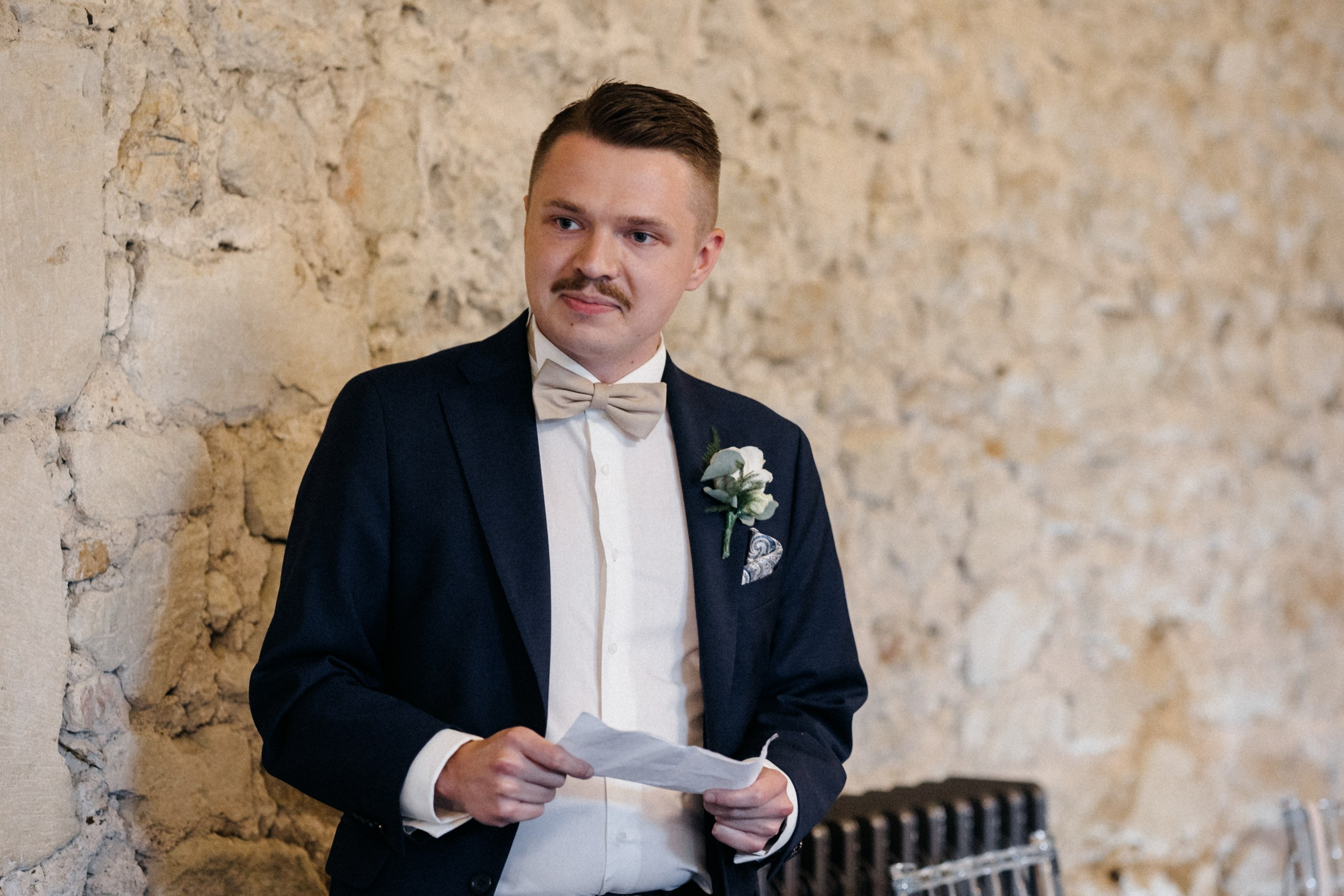 Ana & Tom Wedding at Notley Abbey. Moments Catchers — Wedding Photography & Video Duo in London