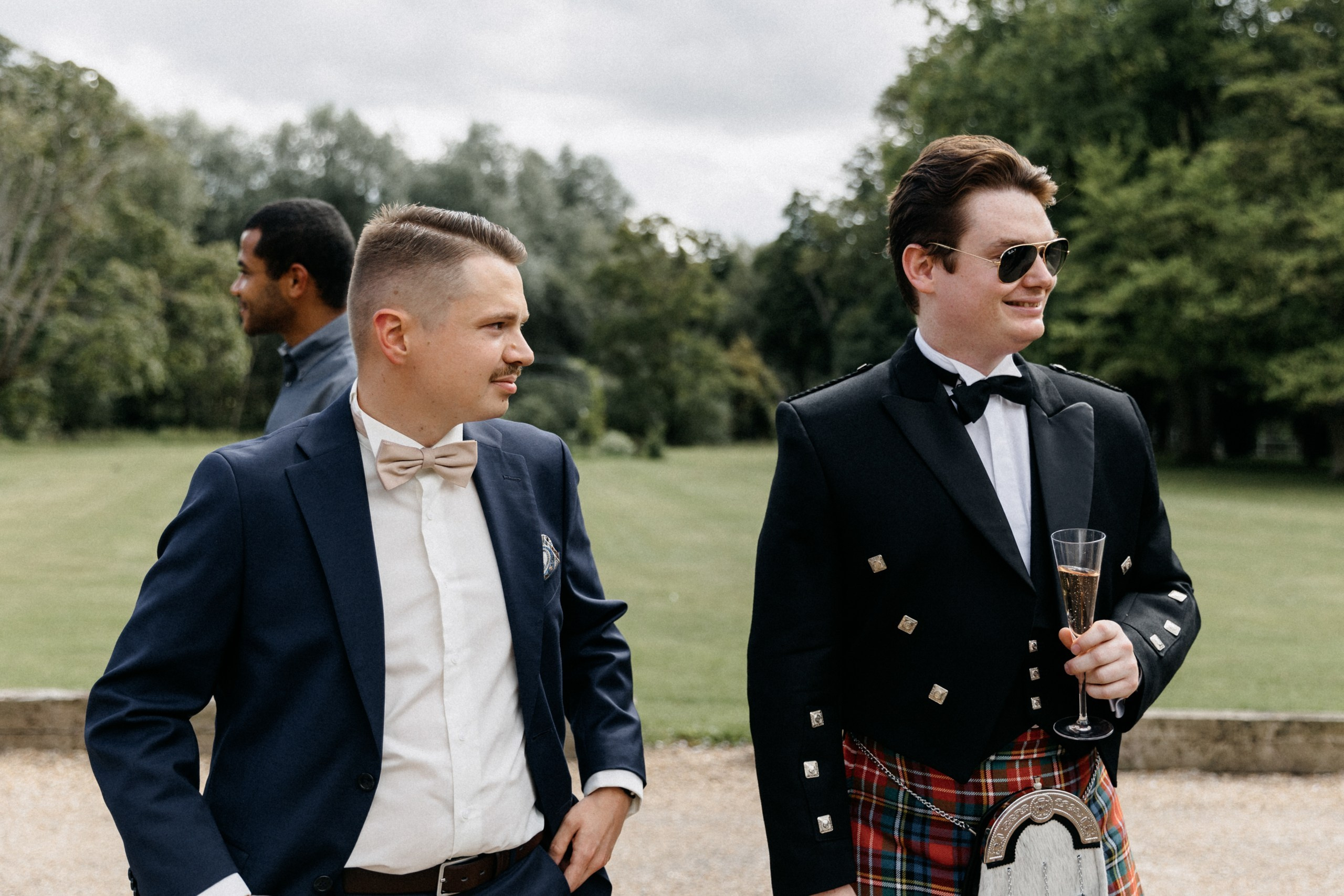 Ana & Tom Wedding at Notley Abbey. Moments Catchers — Wedding Photography & Video Duo in London