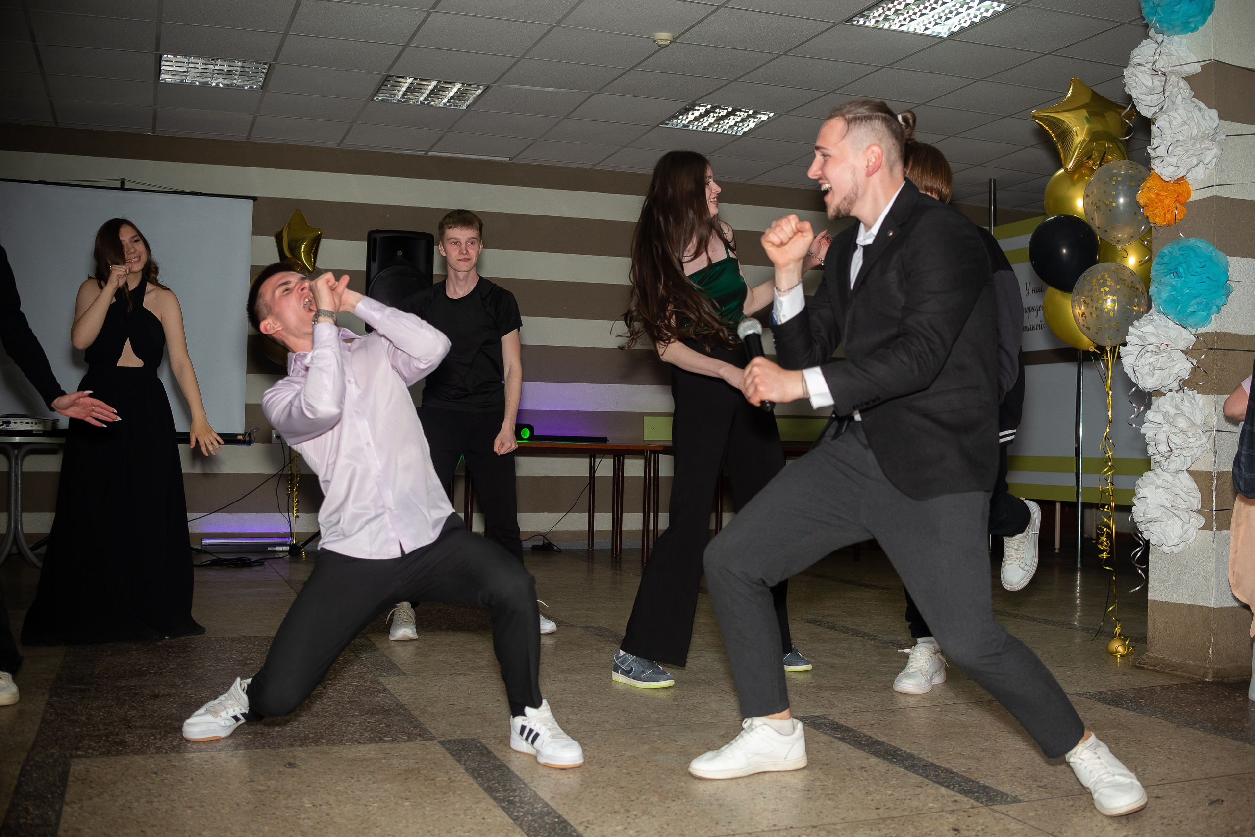 Выпускной 11 класс. Семейный фотограф на выписку из роддома и крещение Минск Настя Гришук