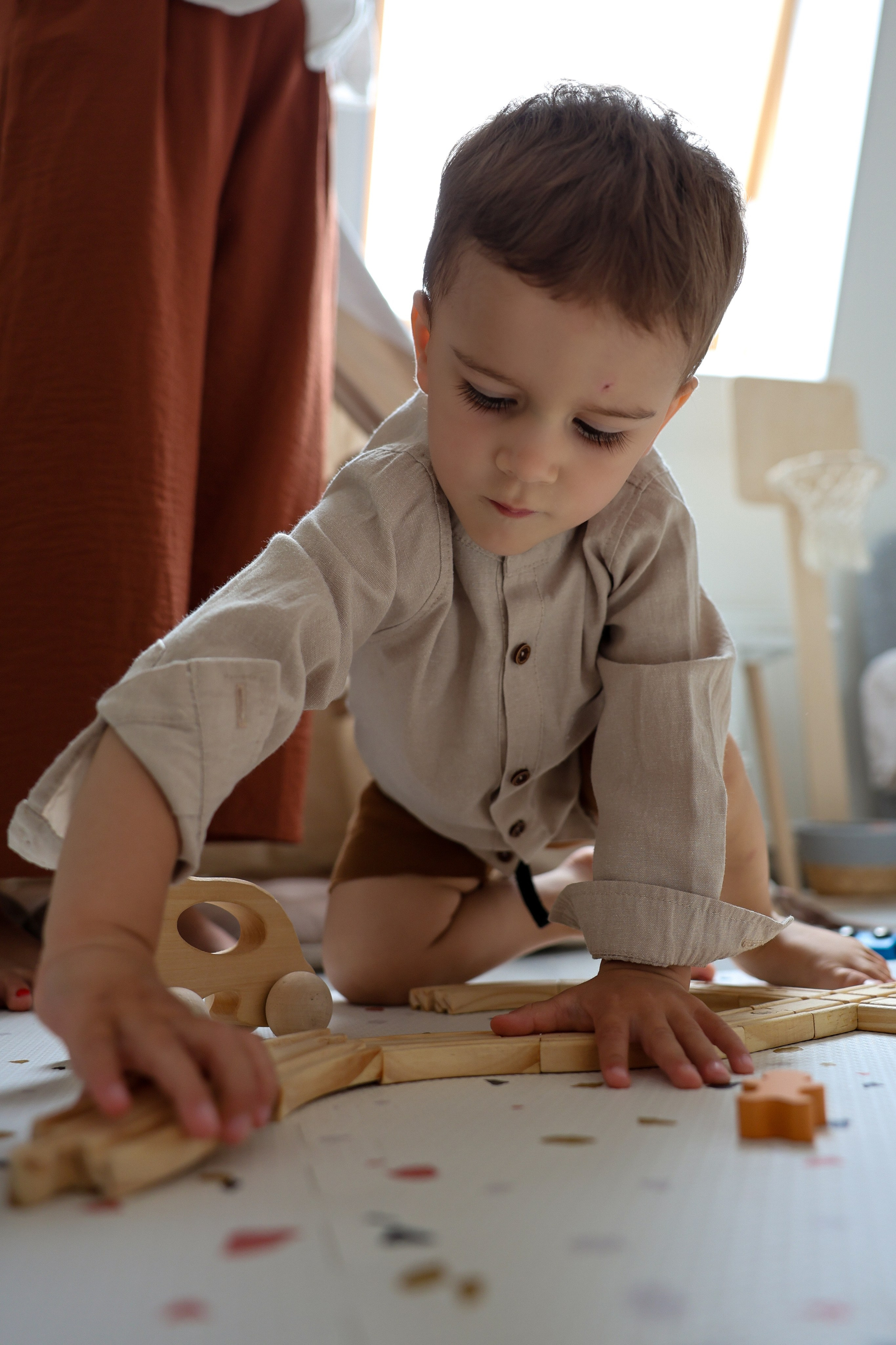 Катя и Платон играют. Ваш семейный newborn и lifestyle фотограф в СПБ Наталья Журавлева