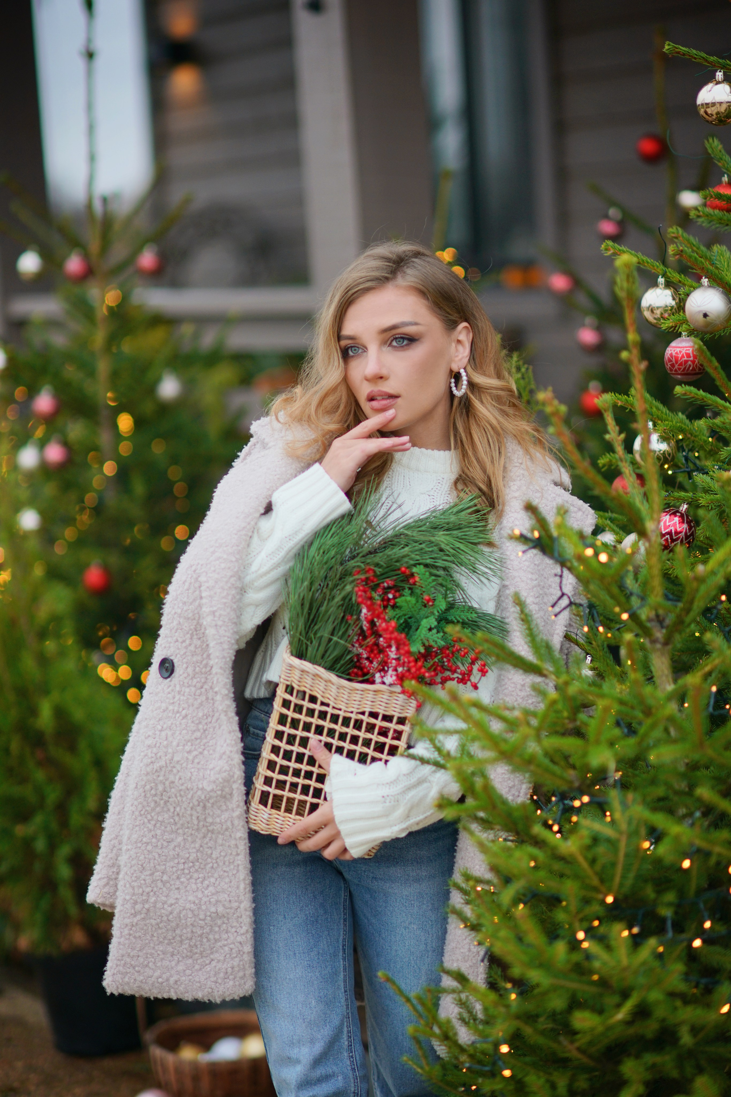 Территория у дома и веранды. Фотодача — загородный дом для съемок в Домодедово, Московская область