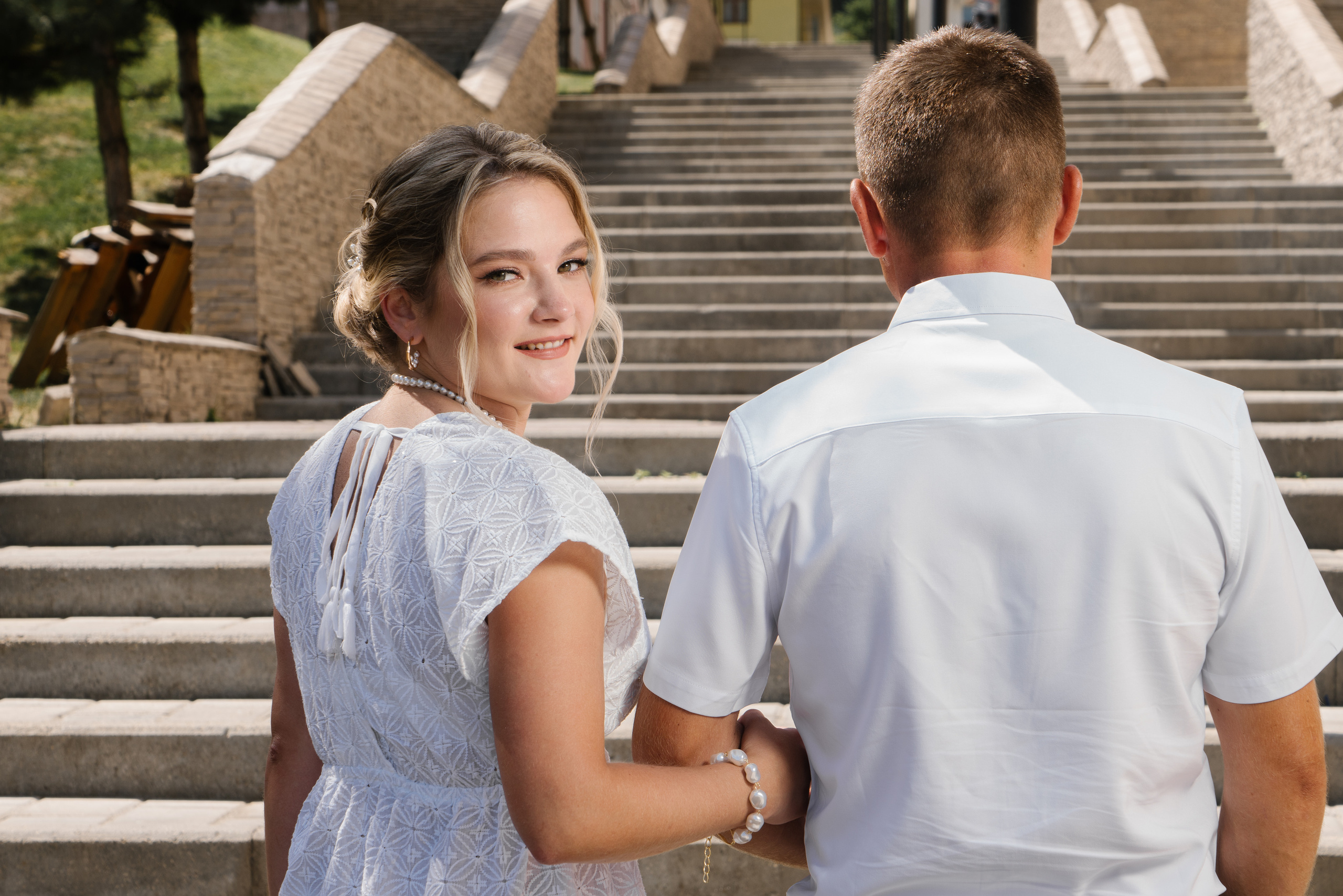 Красивая свадебная прогулка в красной поляне. Фотограф в Сочи Тиунова Маргарита и Тиунов Евгений