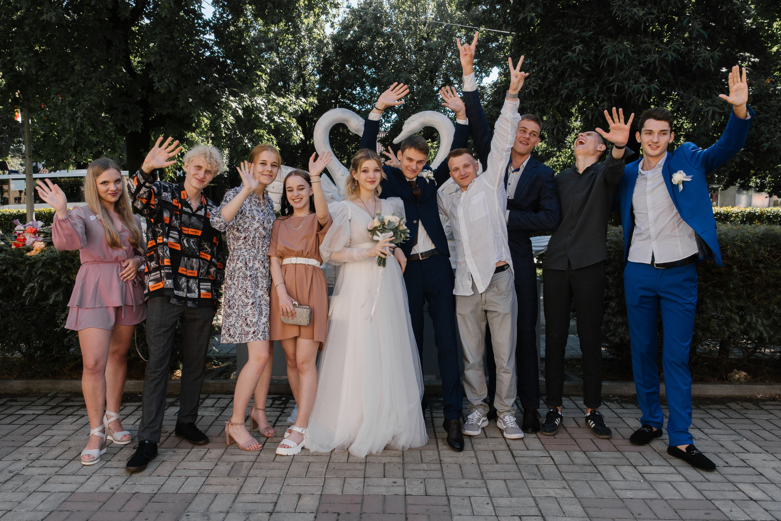 Красивая свадьба в ЗАГСе Адлера и в парке южные культуры. Фотограф в Сочи Тиунова Маргарита и Тиунов Евгений