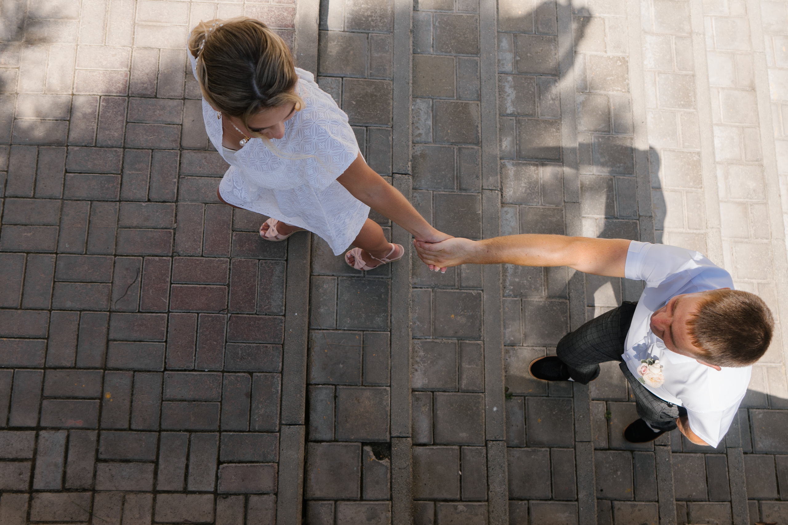 Красивая свадебная прогулка в красной поляне. Фотограф в Сочи Тиунова Маргарита и Тиунов Евгений