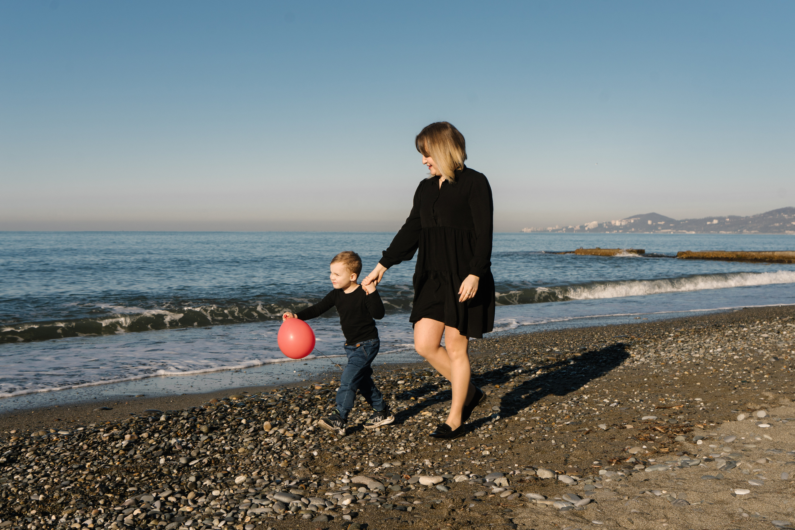Семейная фотосессия на море. Фотограф в Сочи Тиунова Маргарита и Тиунов Евгений