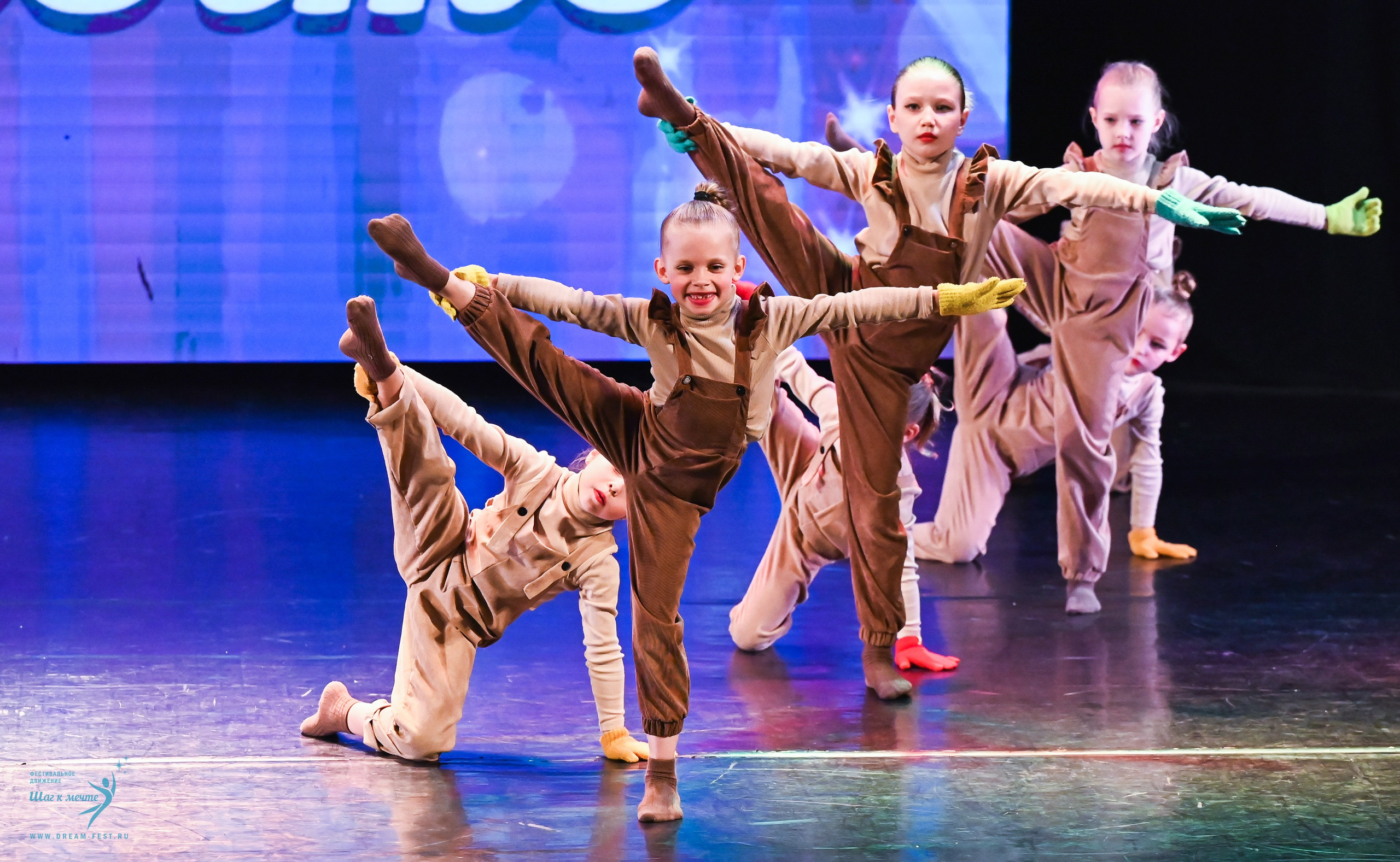 07.06.2025 Фестивальное движение «Шаг к мечте» г. Москва. Медиастудия Фото Концепт