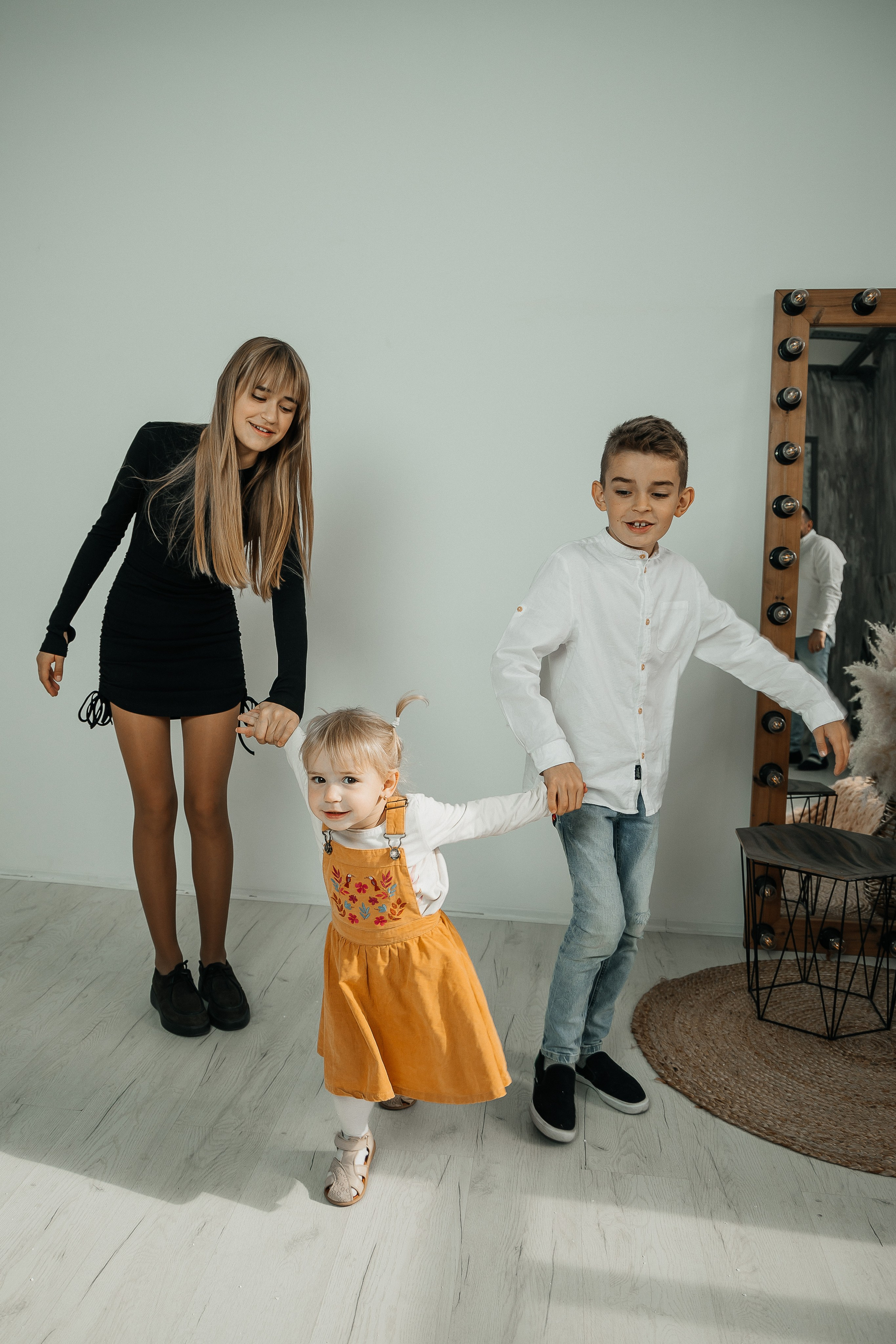 Светлана и Олег с детишками). Семейный и детский фотограф в городе Подолск МО Крылова Ирина