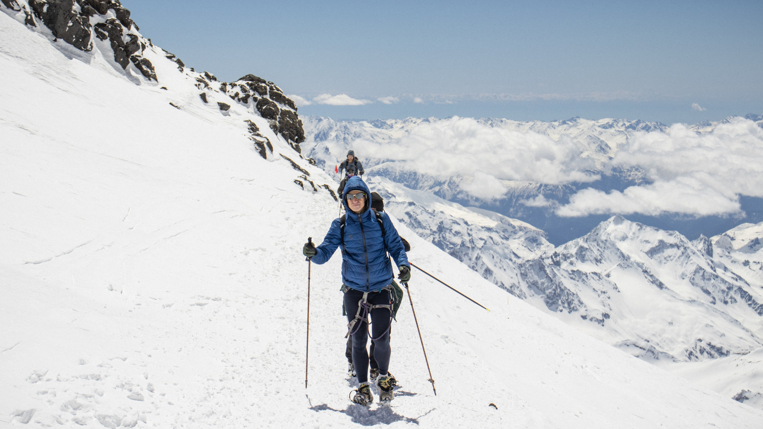 Скайранинг. Фотограф на трекинг и восхождение Эльбрус, Приэльбрусье. Елизавета Бобок