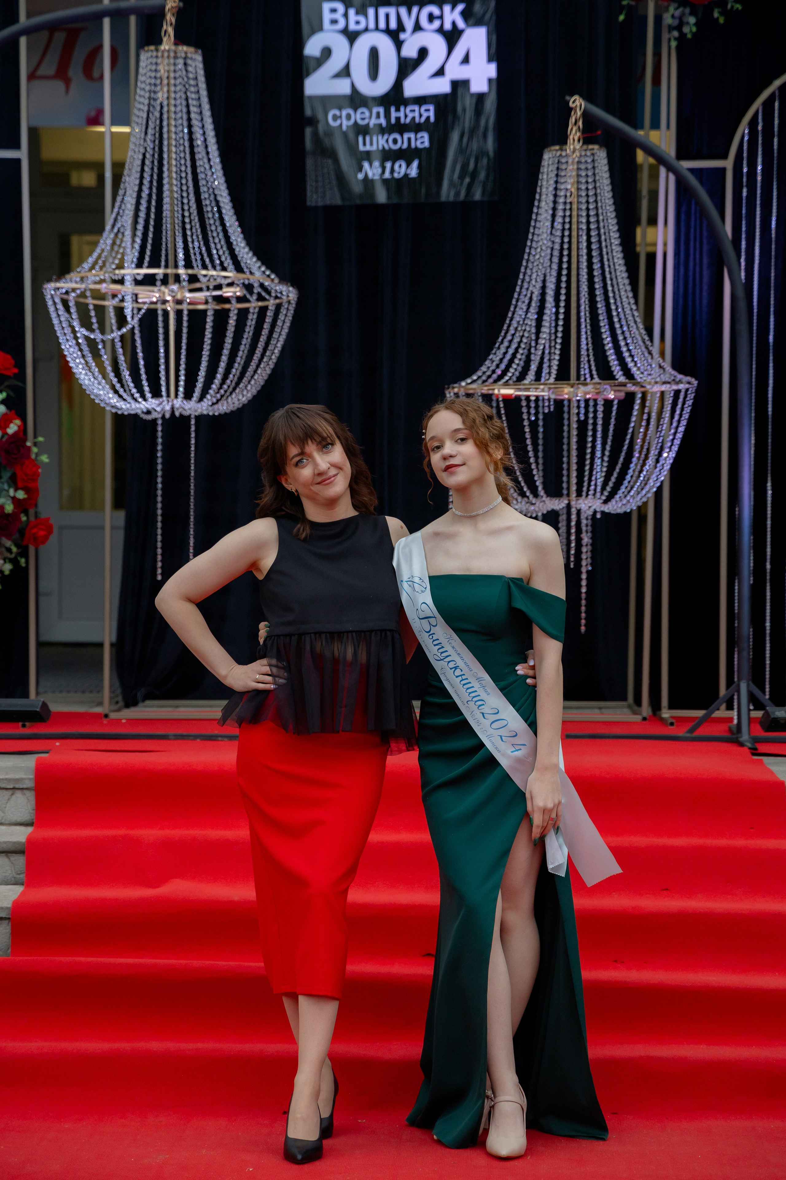 Школьный выпускной 2024 год в Соколе (Минск). Свадебный фотограф в Минске/Беларуси Сергей Спиридонов