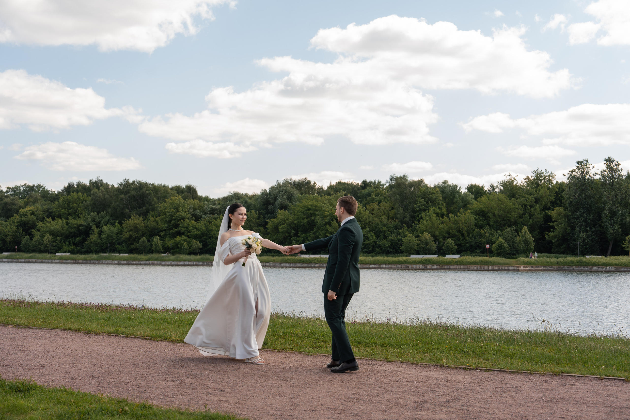 Влад и Илина в Кусково. Свадебный фотограф в Москве Анна Полушина