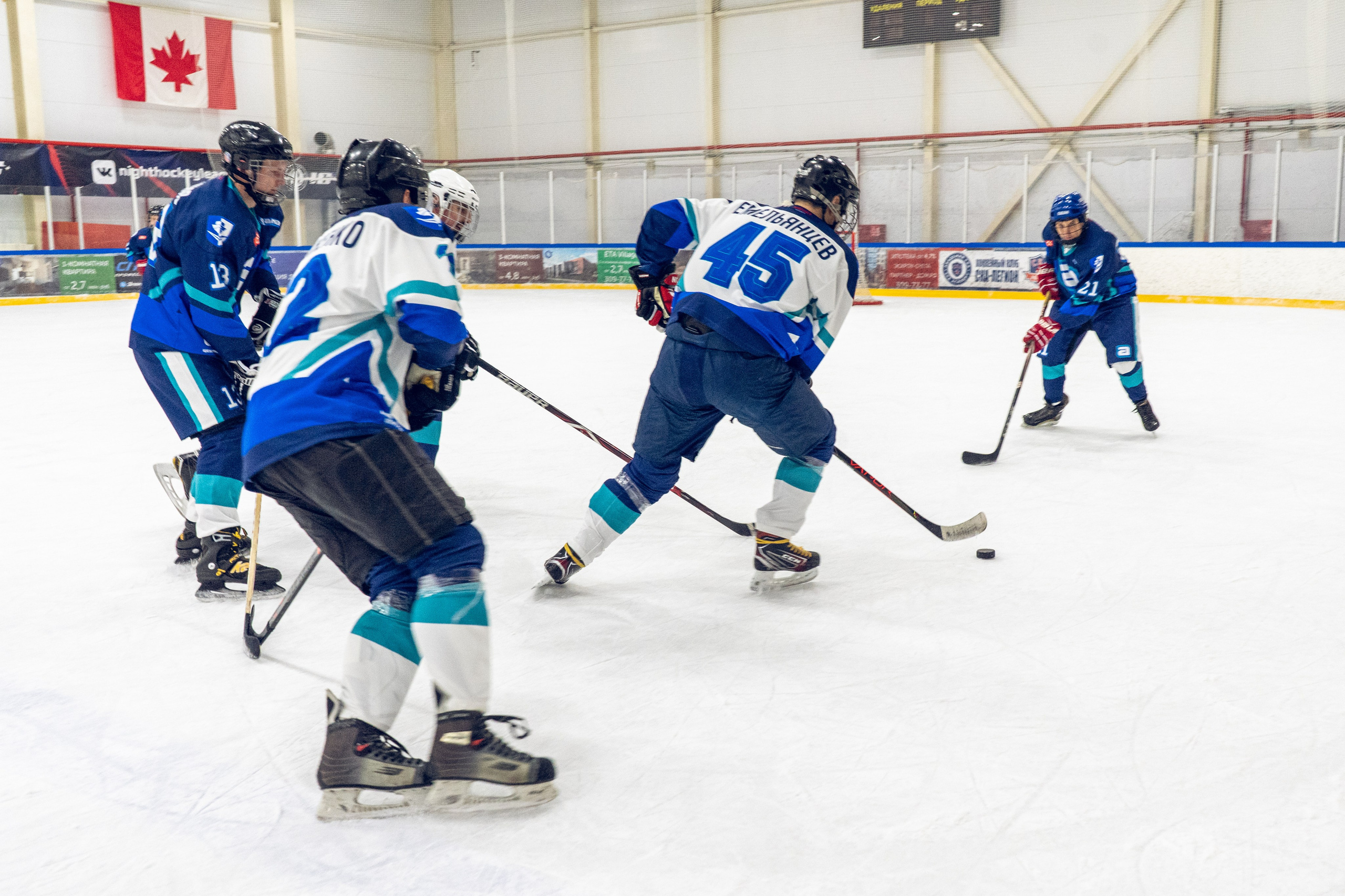Тренировка по хоккею «ЦМКБ «Алмаз»