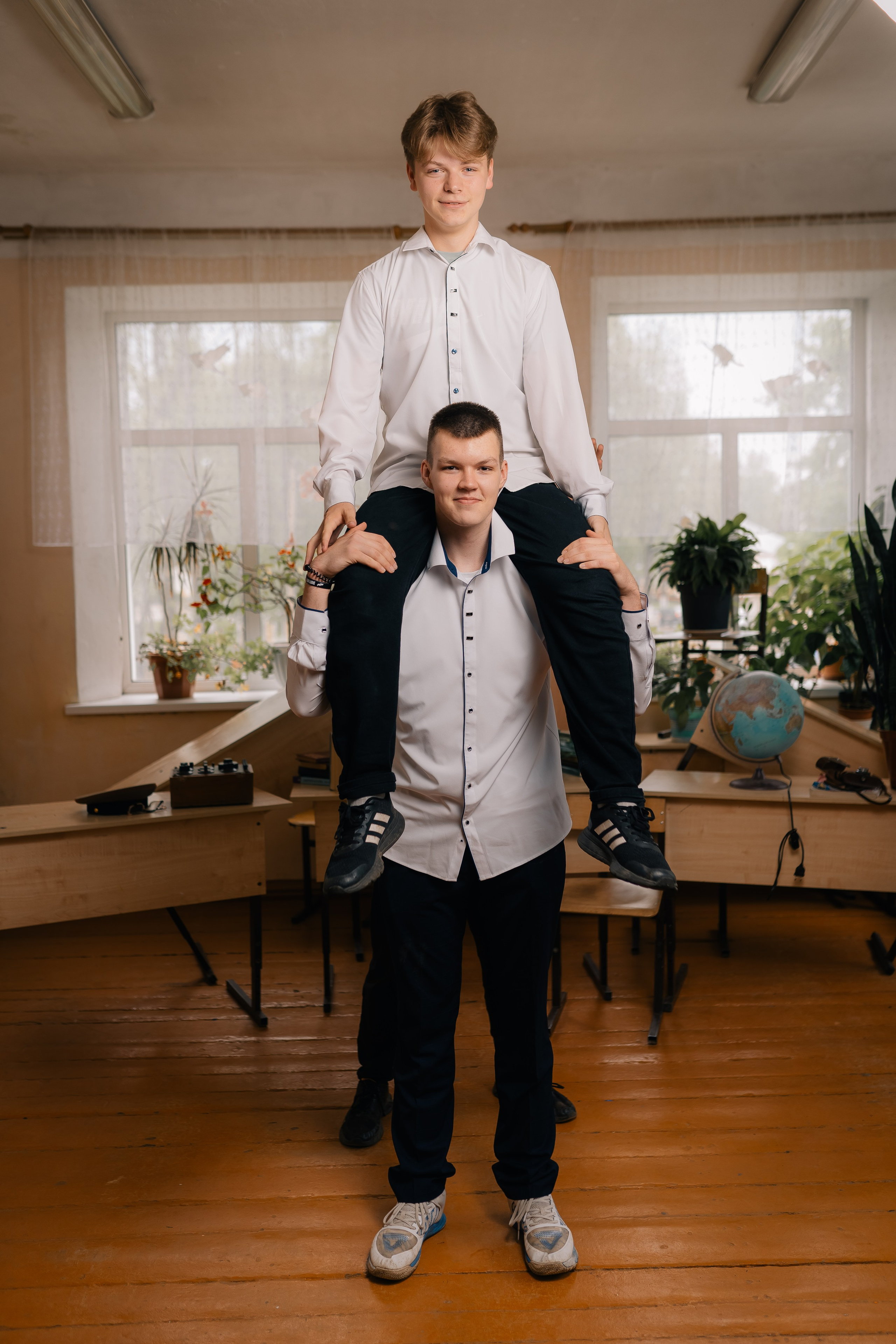 Гимназия 11 класс. Фотограф Торопец Кристина Абрамова Kanwellia photography