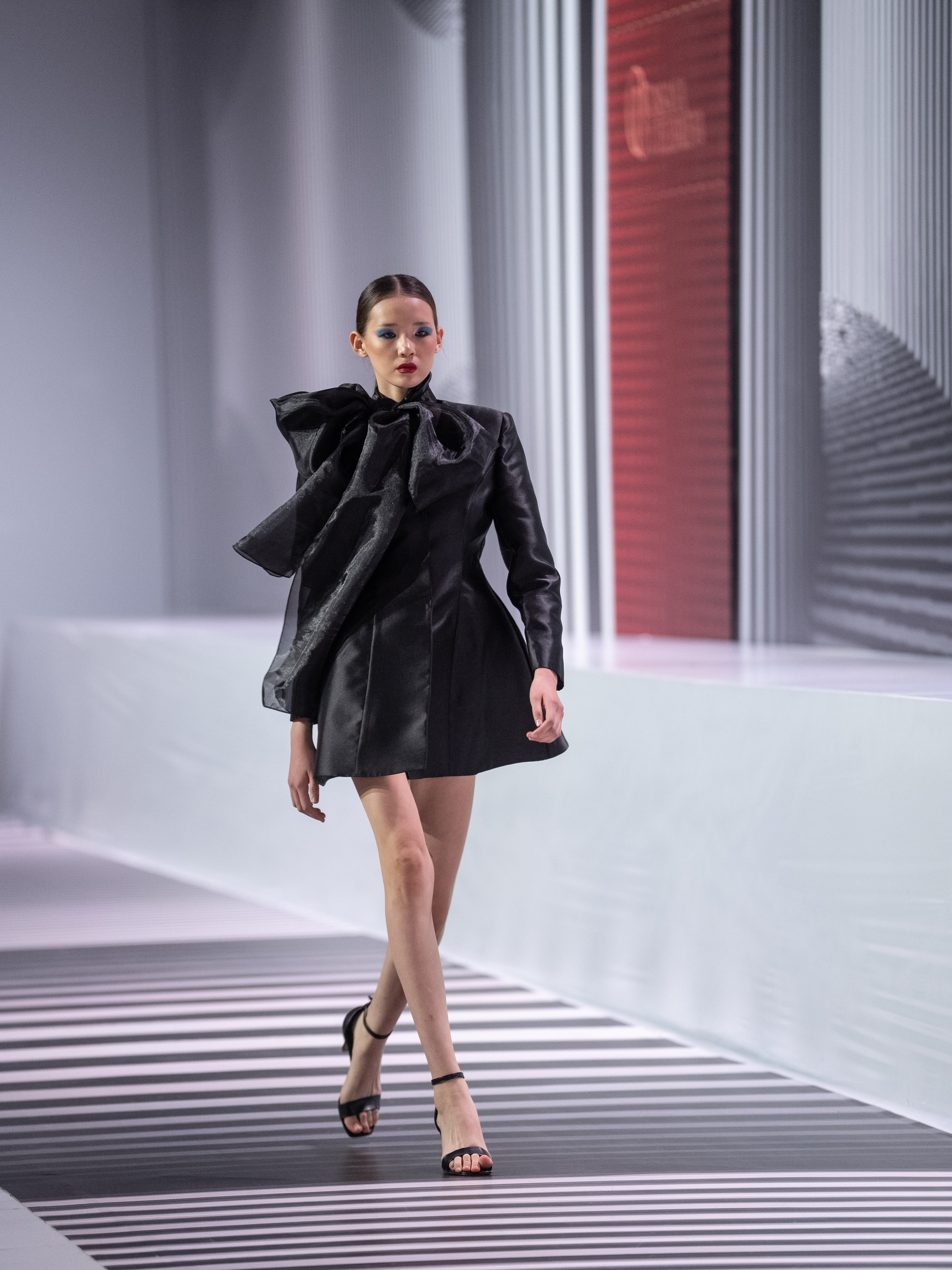 OKSANA UTELBAEVA. Сайт Алматинского НЮ АРТ, будуар и фэшн фотографа Дениса Карпенко