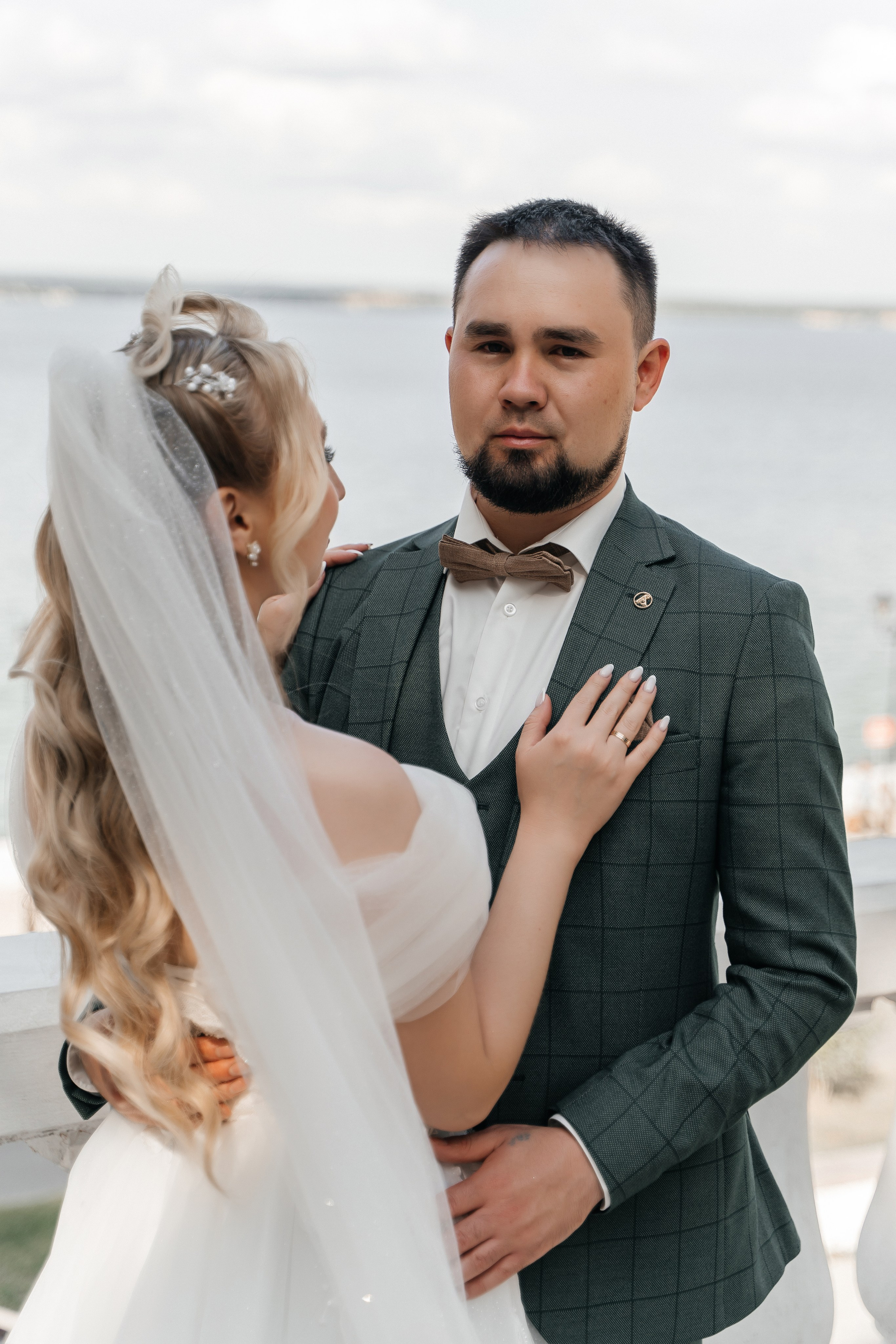 Свадебная прогулка. Свадебный фотограф видеограф Чебоксары