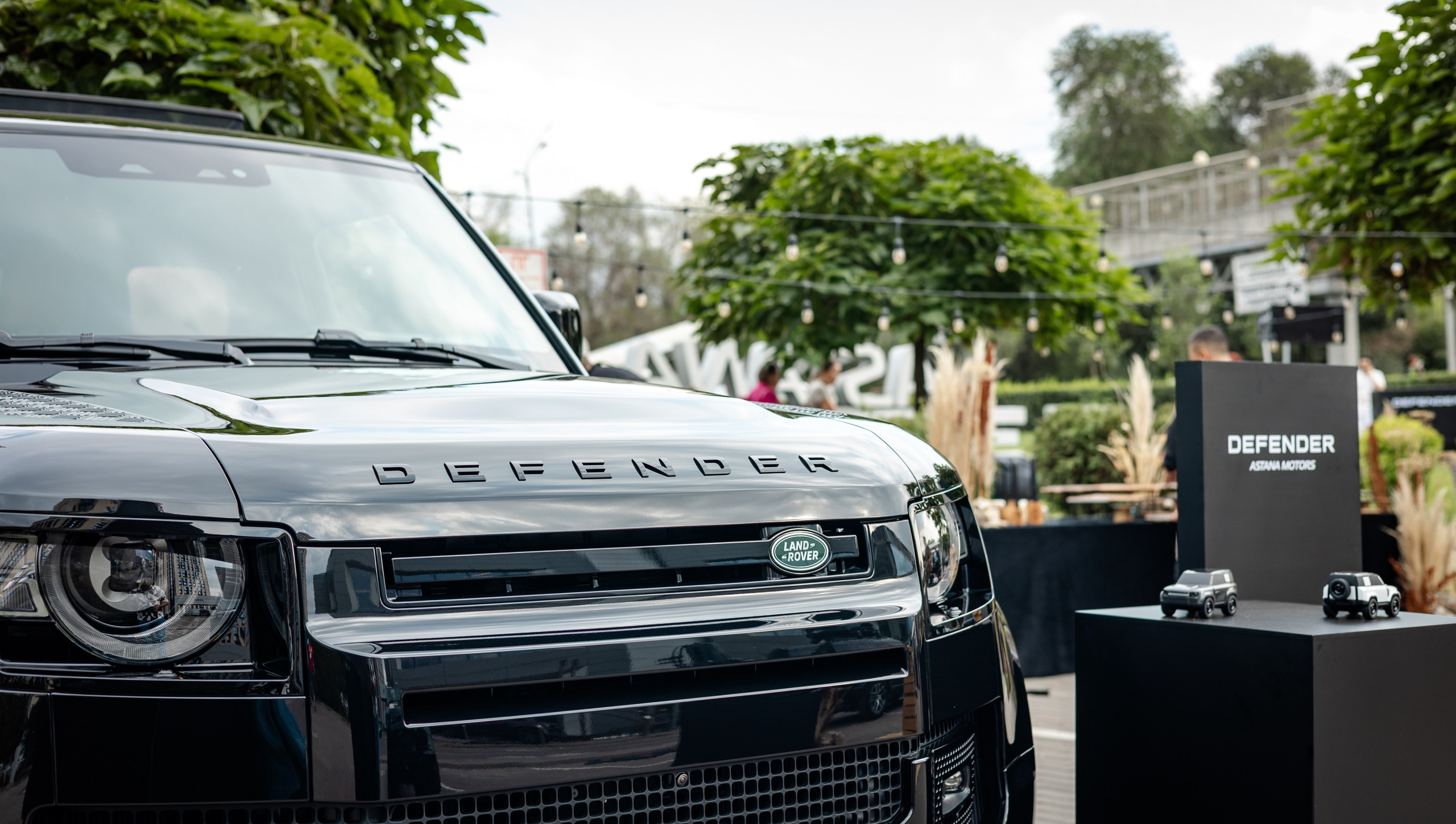 Репортражная съемка для автоцентра Land Rover Алматы. Коммерческий и репортажный фотограф в Алматы — Jora Abramov