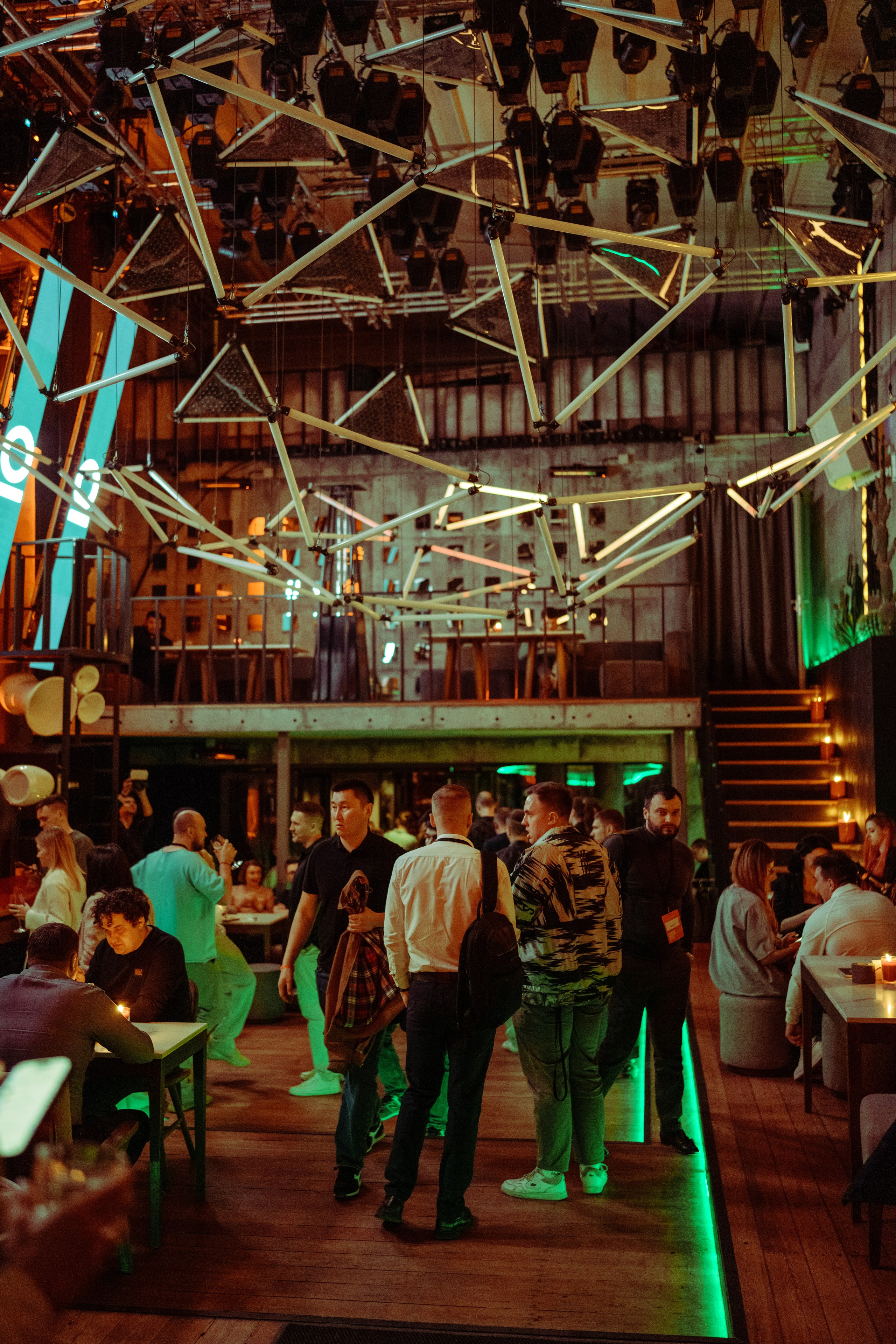 Фотограф на вечеринку проекта ОСНОВАТЕЛИ. Репортажный фотограф Москва Сергей Дружинин