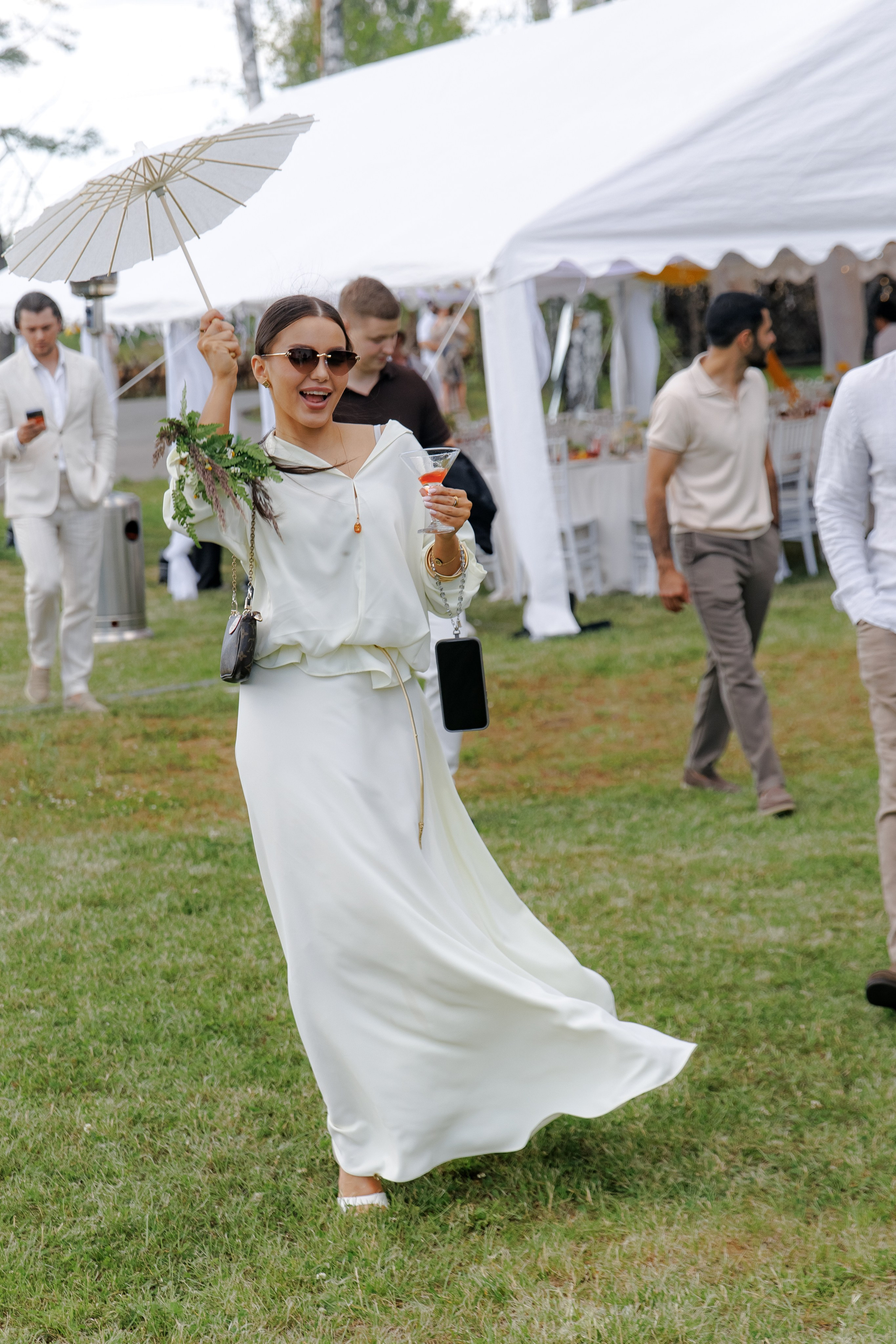 Свадьба в Ярославле — серия парк отель Мазай, фуршет, выездная регистрация, свадьба под открытым небом | Портфолио. Свадебный фотограф в Москве, Ярославле Виталий Квант